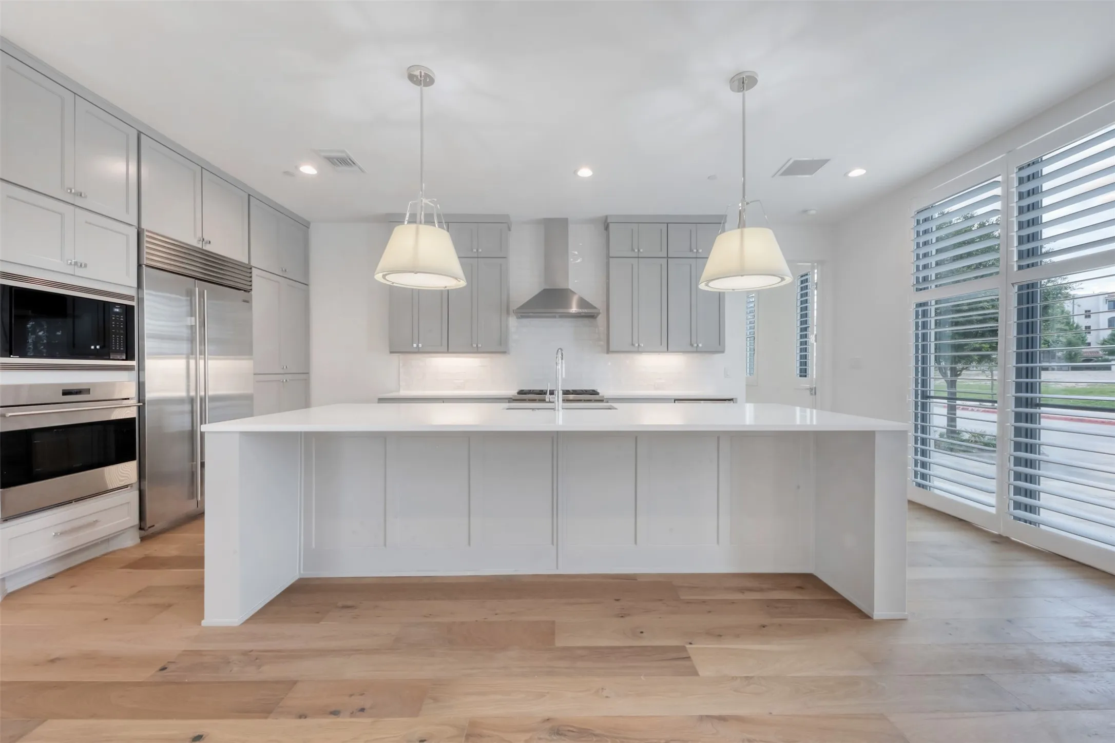 Condominium For Sale in Denton County , 5270 Town and Country Boulevard 111, Frisco, Texas 75034, 2 Bedrooms, 3 Bathrooms, 2 Garage spaces, 2,513 Sqft, built in 2019, Price $995,000, mls#21270454, Real Estate Agent in Frisco, Homes For Sale in Denton county, Homes For Sale in Frisco, Realtor in Frisco Texas, Real Estate Brokerage Independent Realty Texas, Luminita Cordes Realtor