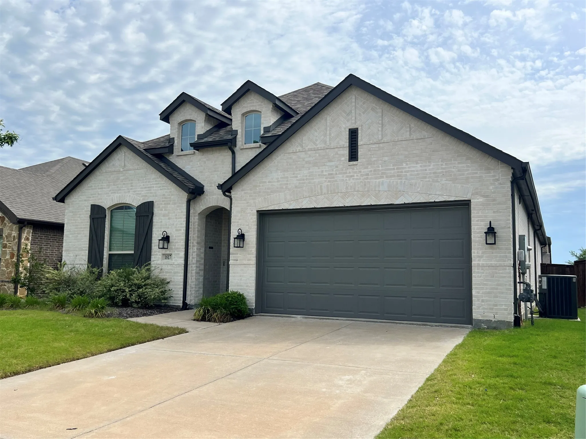 Single Family Residence For Rent in Kaufman County , 1817 Lockhart Drive, Forney, Texas 75126, 4 Bedroom, 3 Bathroom, 2 Garage spaces, 2,331 Sqft, built in 2021, mls#21273859, Real Estate Agent in Forney, Homes For Rent in Kaufman county, Homes For Rent in Forney, Realtor in Forney Texas, Real Estate Brokerage Independent Realty Texas, Luminita Cordes Realtor