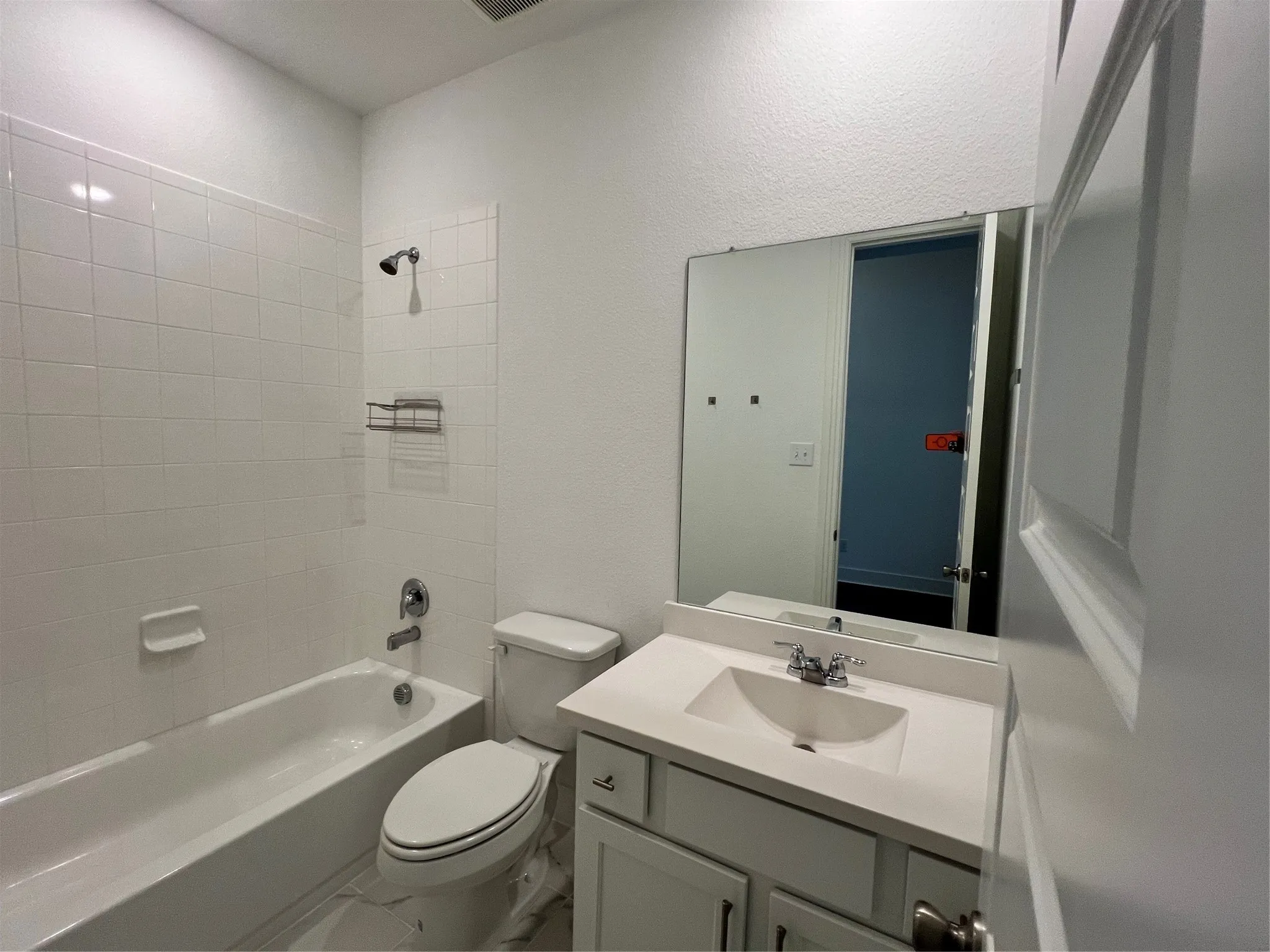 Guest bath 1