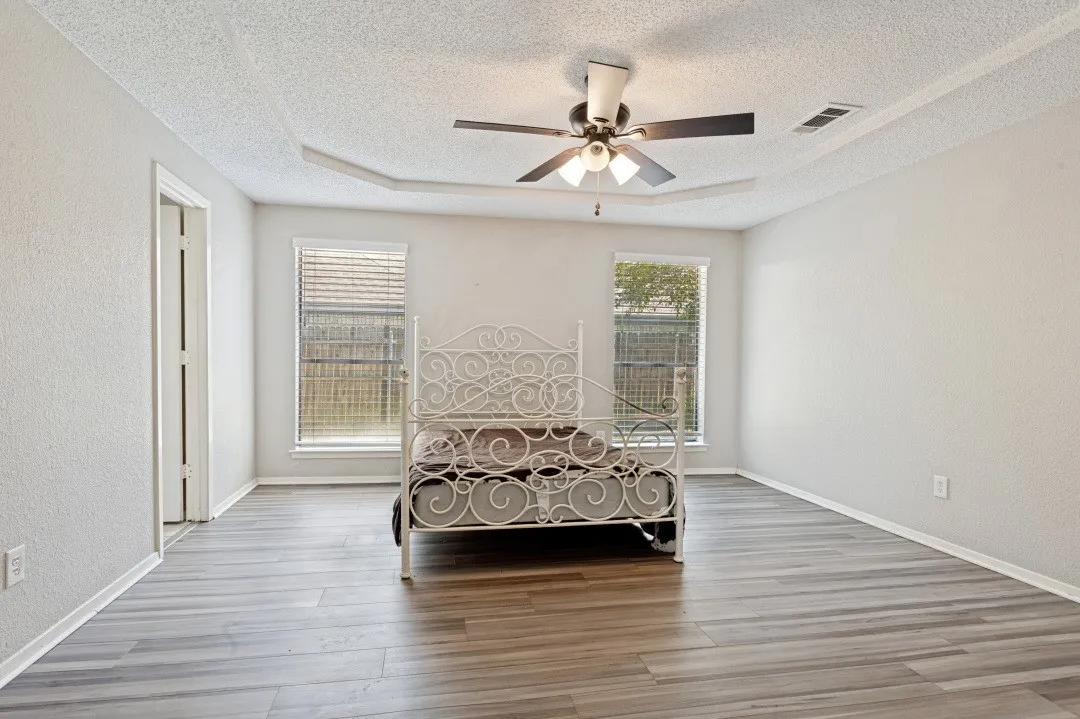 Single Family Residence For Sale in Tarrant County , 7100 Windhaven Road, North Richland Hills, Texas 76182, 3 Bedroom, 2 Bathroom, 2 Garage spaces, 1,603 Sqft, built in 1987, mls#21271958, Real Estate Agent in North Richland Hills, Homes For Sale in Tarrant county, Homes For Sale in North Richland Hills, Realtor in North Richland Hills Texas, Real Estate Brokerage Independent Realty Texas, Luminita Cordes Realtor