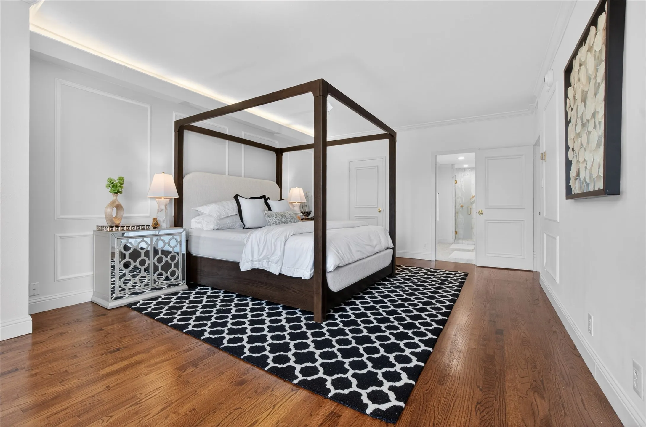Condominium For Sale in Dallas County , 3310 Fairmount Street 7D, Dallas, Texas 75201, 2 Bedroom, 2 Bathroom, 2 Garage spaces, 2,247 Sqft, built in 1964, mls#21273996, Real Estate Agent in Dallas, Homes For Sale in Dallas county, Homes For Sale in Dallas, Realtor in Dallas Texas, Real Estate Brokerage Independent Realty Texas, Luminita Cordes Realtor