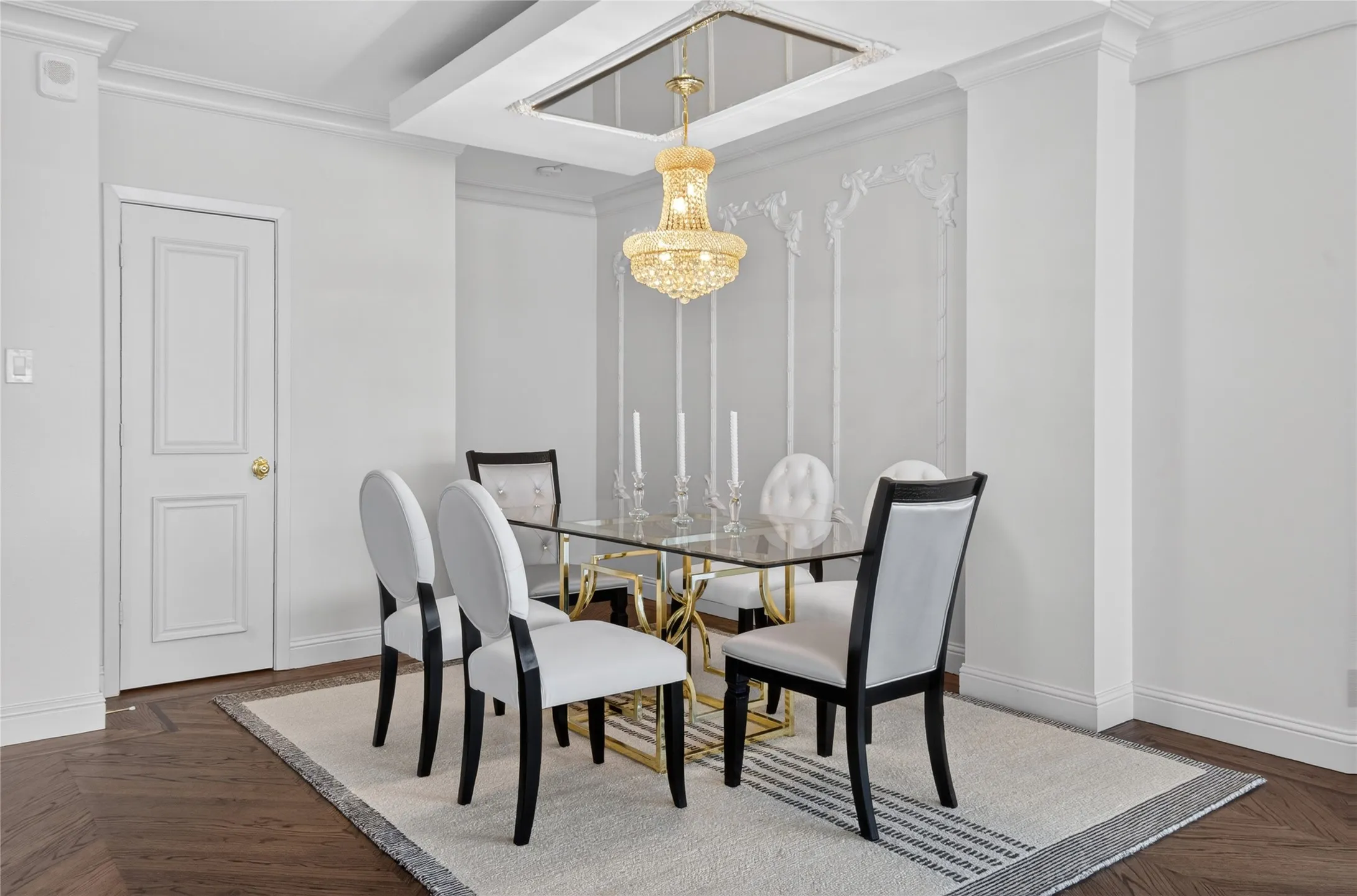 Condominium For Sale in Dallas County , 3310 Fairmount Street 7D, Dallas, Texas 75201, 2 Bedroom, 2 Bathroom, 2 Garage spaces, 2,247 Sqft, built in 1964, mls#21273996, Real Estate Agent in Dallas, Homes For Sale in Dallas county, Homes For Sale in Dallas, Realtor in Dallas Texas, Real Estate Brokerage Independent Realty Texas, Luminita Cordes Realtor