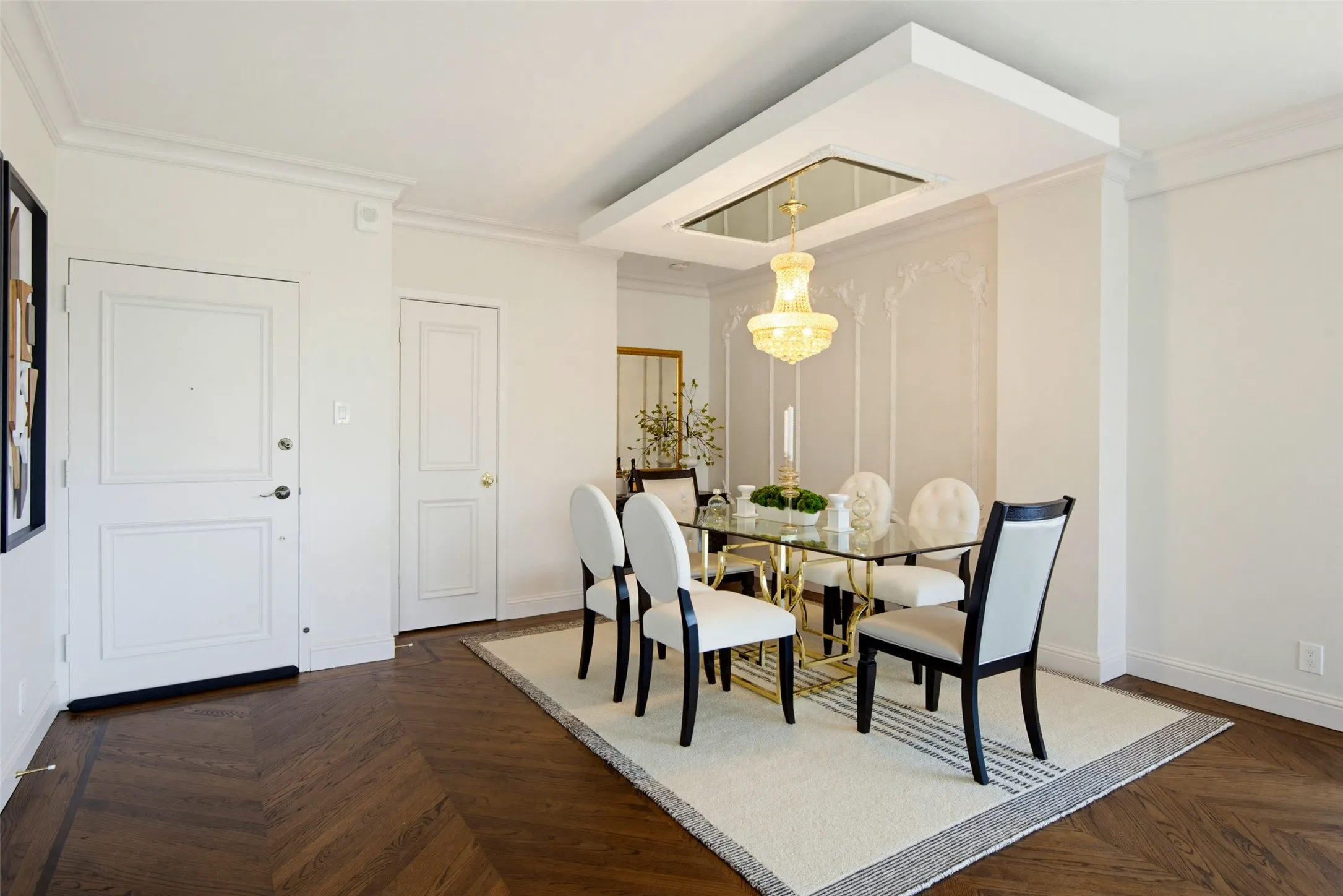 Condominium For Sale in Dallas County , 3310 Fairmount Street 7D, Dallas, Texas 75201, 2 Bedroom, 2 Bathroom, 2 Garage spaces, 2,247 Sqft, built in 1964, mls#21273996, Real Estate Agent in Dallas, Homes For Sale in Dallas county, Homes For Sale in Dallas, Realtor in Dallas Texas, Real Estate Brokerage Independent Realty Texas, Luminita Cordes Realtor