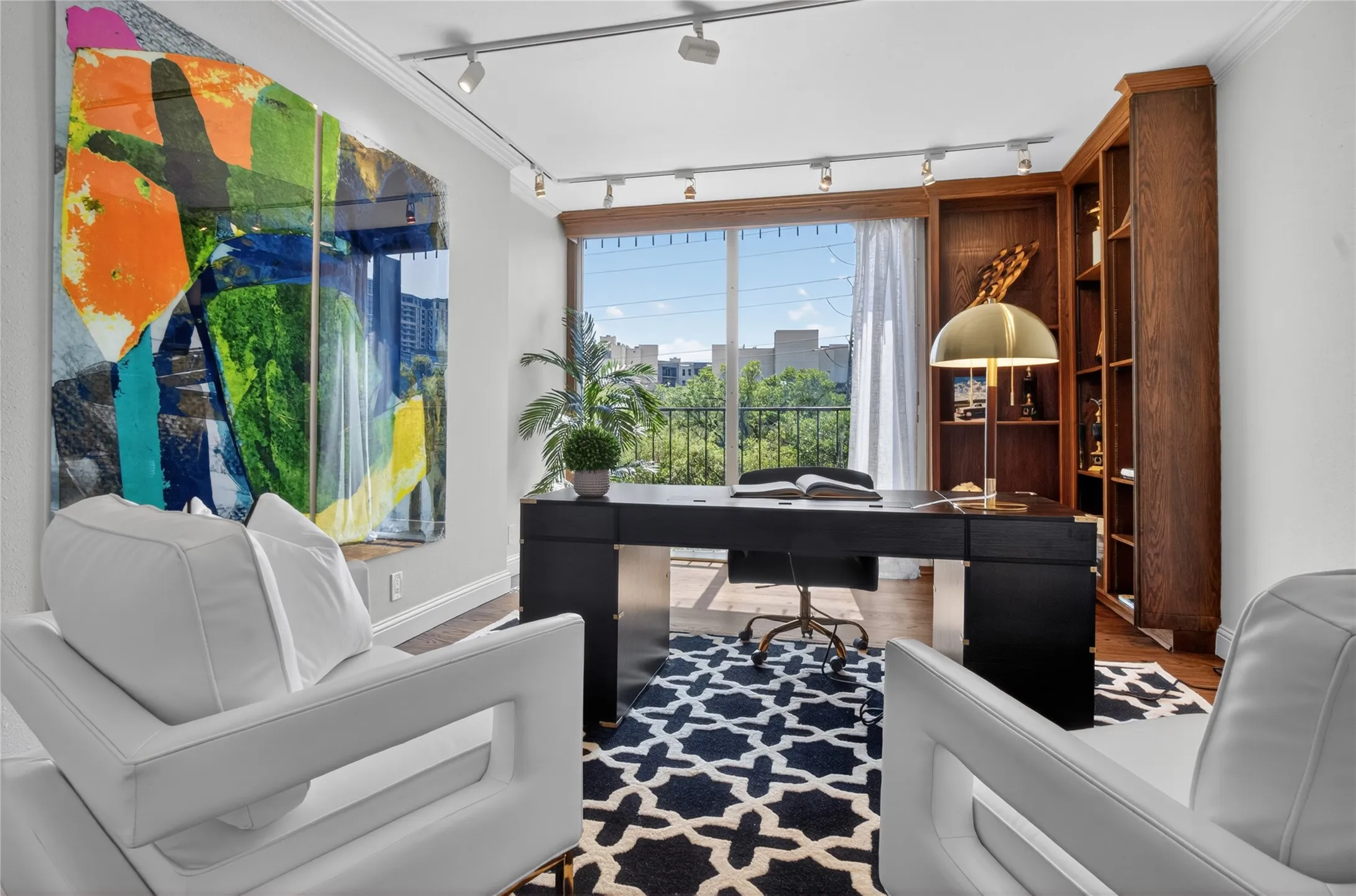 Condominium For Sale in Dallas County , 3310 Fairmount Street 7D, Dallas, Texas 75201, 2 Bedroom, 2 Bathroom, 2 Garage spaces, 2,247 Sqft, built in 1964, mls#21273996, Real Estate Agent in Dallas, Homes For Sale in Dallas county, Homes For Sale in Dallas, Realtor in Dallas Texas, Real Estate Brokerage Independent Realty Texas, Luminita Cordes Realtor
