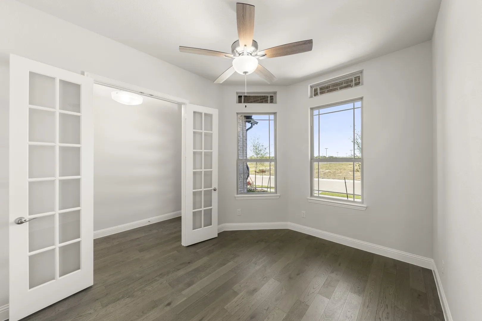Single Family Residence For Sale in Grayson County , 707 Brazos Drive, Van Alstyne, Texas 75495, 4 Bedroom, 3 Bathroom, 2 Garage spaces, 2,718 Sqft, built in 2025, mls#21273988, Real Estate Agent in Van Alstyne, Homes For Sale in Grayson county, Homes For Sale in Van Alstyne, Realtor in Van Alstyne Texas, Real Estate Brokerage Independent Realty Texas, Luminita Cordes Realtor