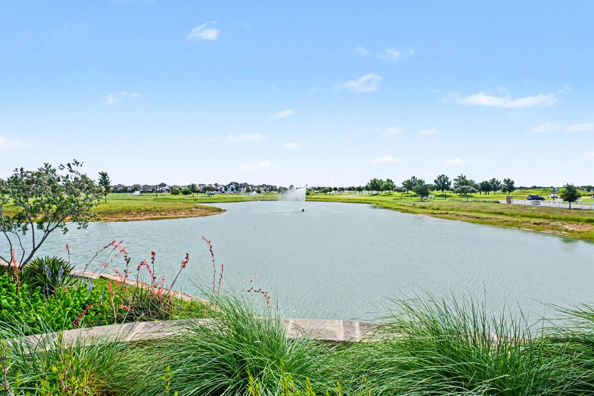 Single Family Residence For Sale in Denton County , 1425 Eclipse Road, Aubrey, Texas 76227, 3 Bedroom, 2 Bathroom, 2 Garage spaces, 1,884 Sqft, built in 2020, mls#21263426, Real Estate Agent in Aubrey, Homes For Sale in Denton county, Homes For Sale in Aubrey, Realtor in Aubrey Texas, Real Estate Brokerage Independent Realty Texas, Luminita Cordes Realtor