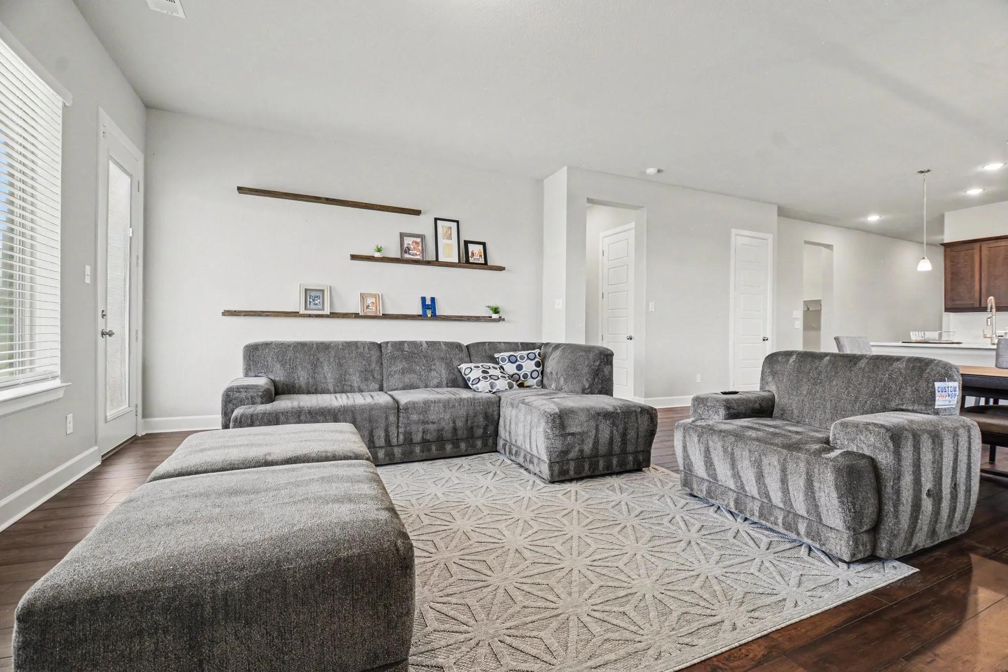 Single Family Residence For Sale in Denton County , 1425 Eclipse Road, Aubrey, Texas 76227, 3 Bedroom, 2 Bathroom, 2 Garage spaces, 1,884 Sqft, built in 2020, mls#21263426, Real Estate Agent in Aubrey, Homes For Sale in Denton county, Homes For Sale in Aubrey, Realtor in Aubrey Texas, Real Estate Brokerage Independent Realty Texas, Luminita Cordes Realtor
