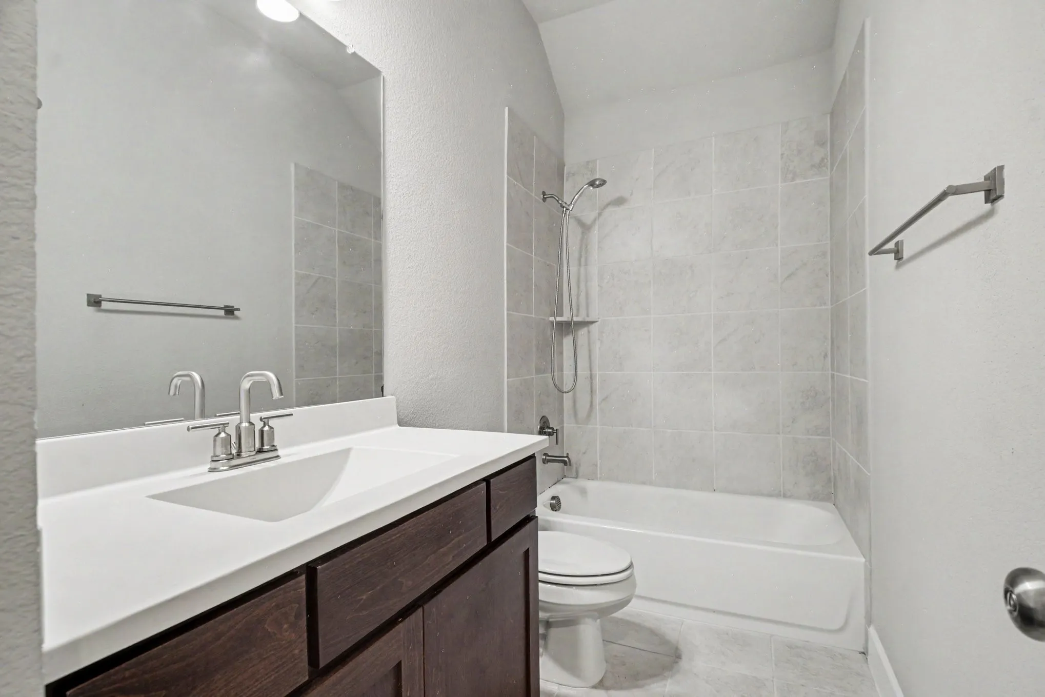 Single Family Residence For Sale in Denton County , 1425 Eclipse Road, Aubrey, Texas 76227, 3 Bedroom, 2 Bathroom, 2 Garage spaces, 1,884 Sqft, built in 2020, mls#21263426, Real Estate Agent in Aubrey, Homes For Sale in Denton county, Homes For Sale in Aubrey, Realtor in Aubrey Texas, Real Estate Brokerage Independent Realty Texas, Luminita Cordes Realtor