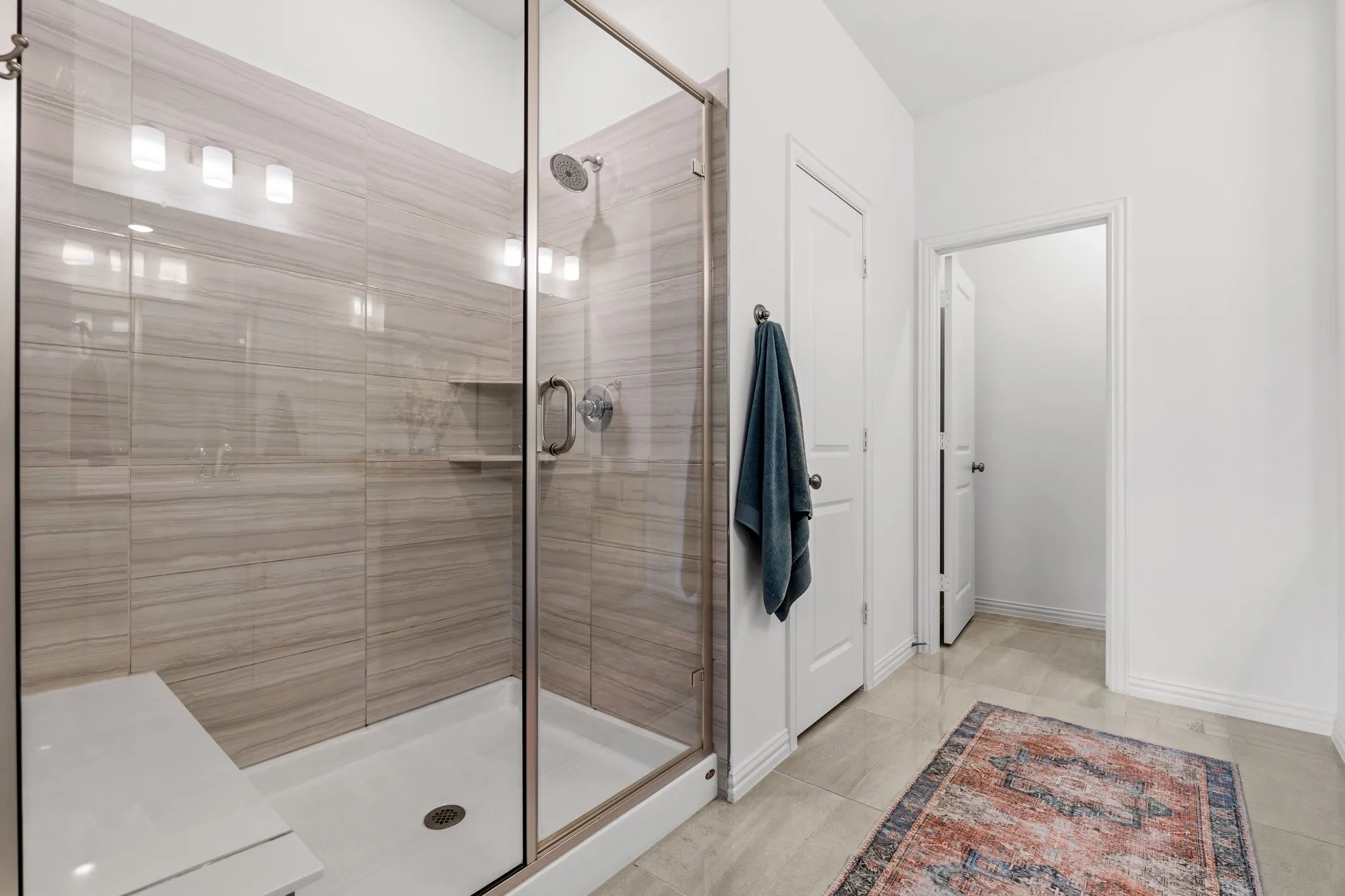 Townhouse For Rent in Dallas County , 2529 Barnwood Lane, Garland, Texas 75042, 3 Bedroom, 3 Bathroom, 2 Garage spaces, 1,658 Sqft, built in 2020, mls#21273729, Real Estate Agent in Garland, Homes For Rent in Dallas county, Homes For Rent in Garland, Realtor in Garland Texas, Real Estate Brokerage Independent Realty Texas, Luminita Cordes Realtor