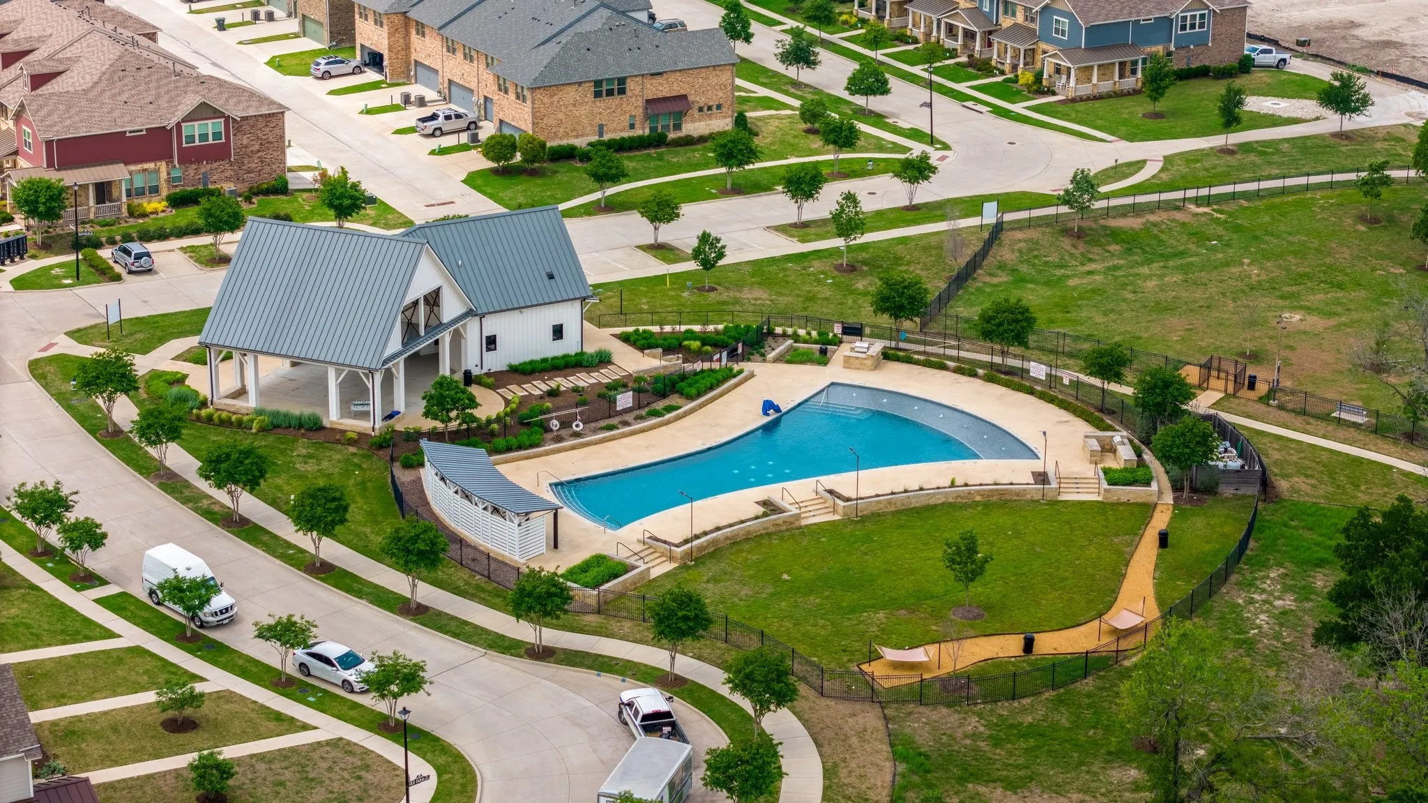 Townhouse For Rent in Dallas County , 2529 Barnwood Lane, Garland, Texas 75042, 3 Bedroom, 3 Bathroom, 2 Garage spaces, 1,658 Sqft, built in 2020, mls#21273729, Real Estate Agent in Garland, Homes For Rent in Dallas county, Homes For Rent in Garland, Realtor in Garland Texas, Real Estate Brokerage Independent Realty Texas, Luminita Cordes Realtor