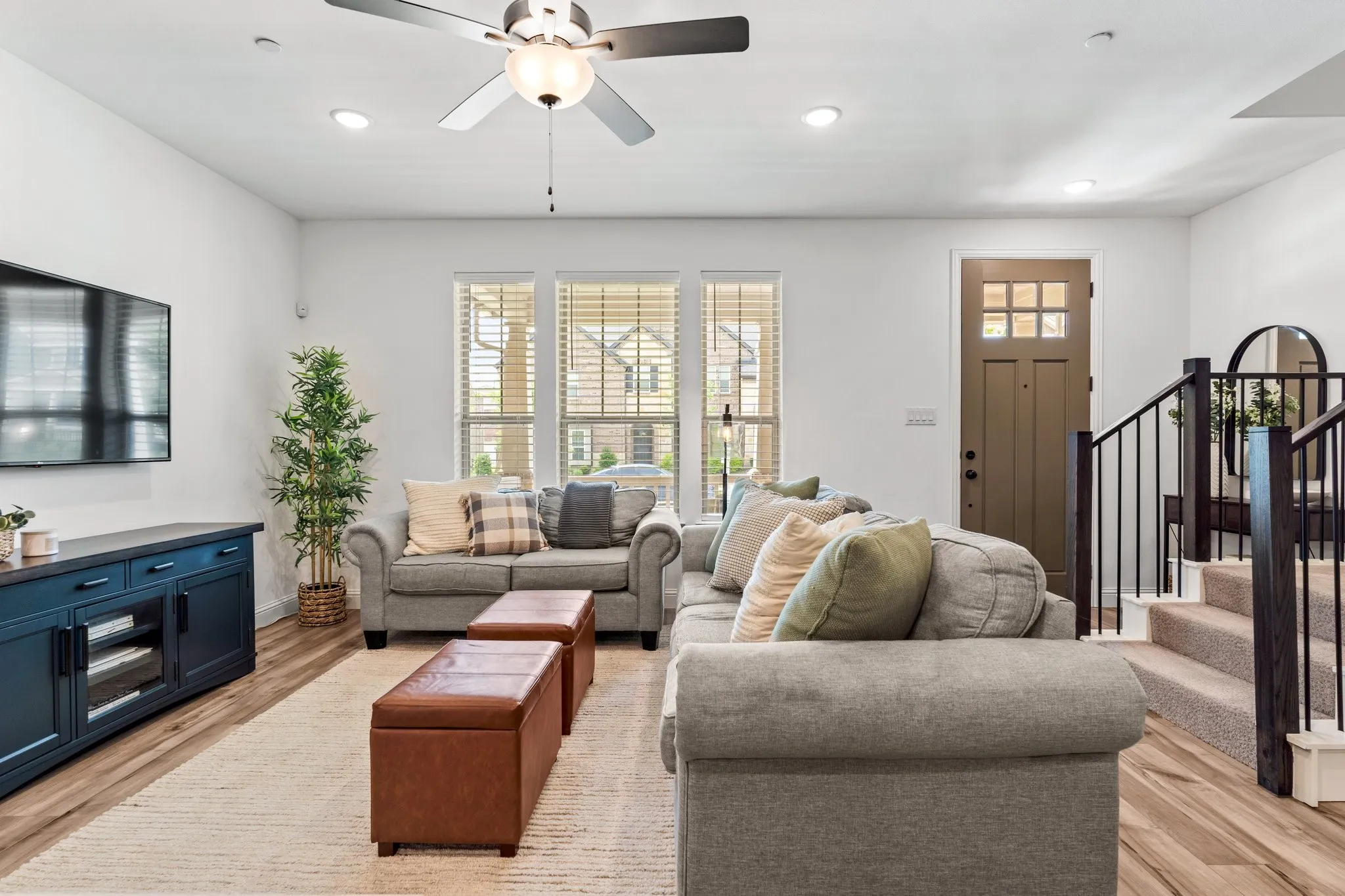 Townhouse For Rent in Dallas County , 2529 Barnwood Lane, Garland, Texas 75042, 3 Bedroom, 3 Bathroom, 2 Garage spaces, 1,658 Sqft, built in 2020, mls#21273729, Real Estate Agent in Garland, Homes For Rent in Dallas county, Homes For Rent in Garland, Realtor in Garland Texas, Real Estate Brokerage Independent Realty Texas, Luminita Cordes Realtor