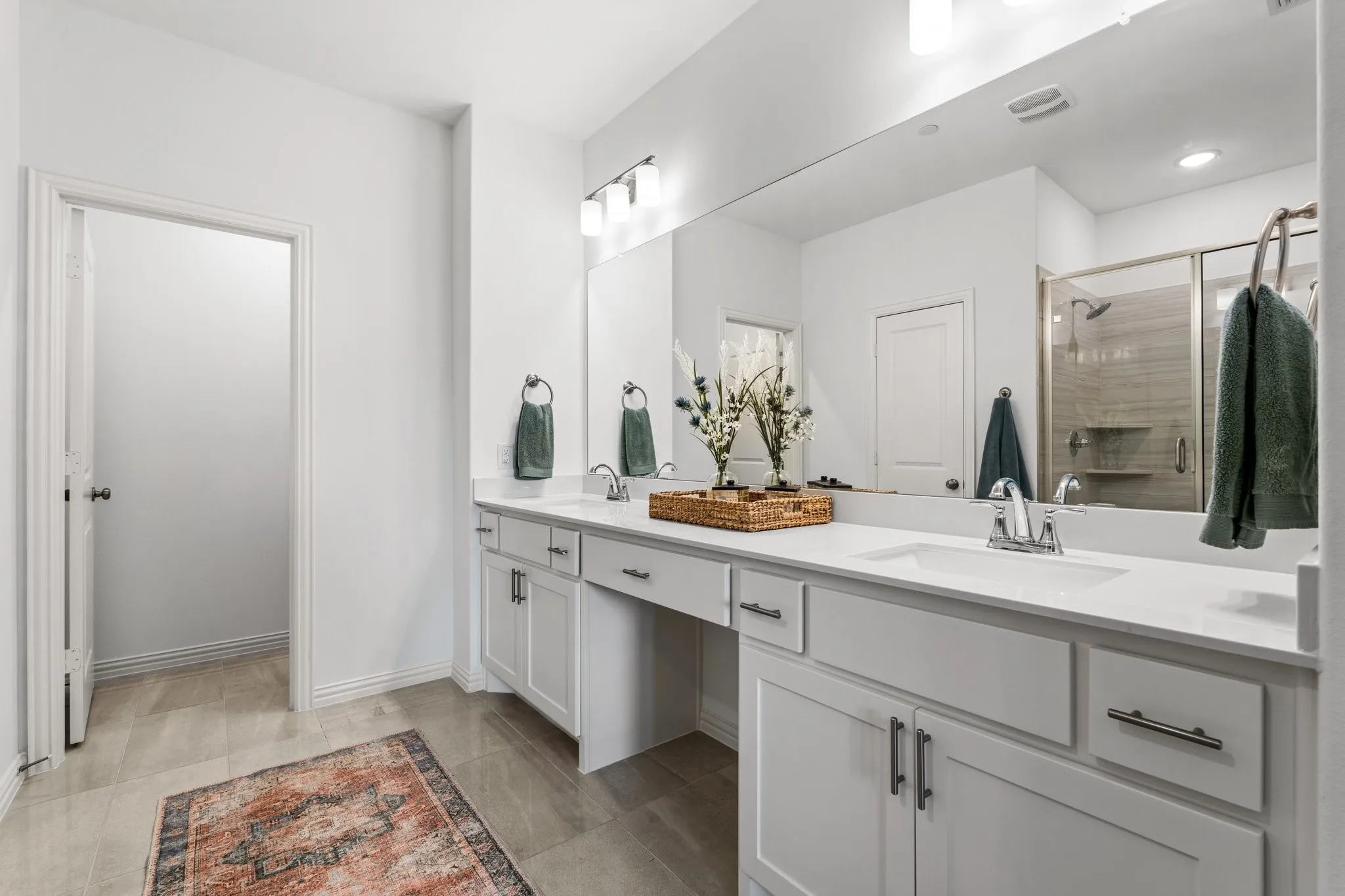 Townhouse For Rent in Dallas County , 2529 Barnwood Lane, Garland, Texas 75042, 3 Bedroom, 3 Bathroom, 2 Garage spaces, 1,658 Sqft, built in 2020, mls#21273729, Real Estate Agent in Garland, Homes For Rent in Dallas county, Homes For Rent in Garland, Realtor in Garland Texas, Real Estate Brokerage Independent Realty Texas, Luminita Cordes Realtor