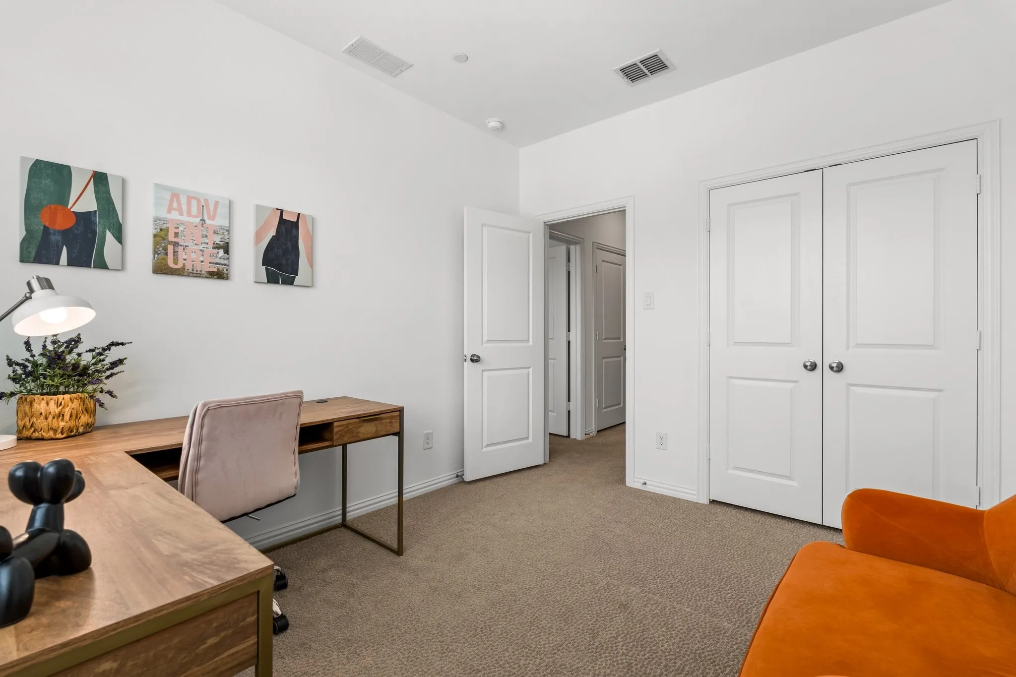 Townhouse For Rent in Dallas County , 2529 Barnwood Lane, Garland, Texas 75042, 3 Bedroom, 3 Bathroom, 2 Garage spaces, 1,658 Sqft, built in 2020, mls#21273729, Real Estate Agent in Garland, Homes For Rent in Dallas county, Homes For Rent in Garland, Realtor in Garland Texas, Real Estate Brokerage Independent Realty Texas, Luminita Cordes Realtor