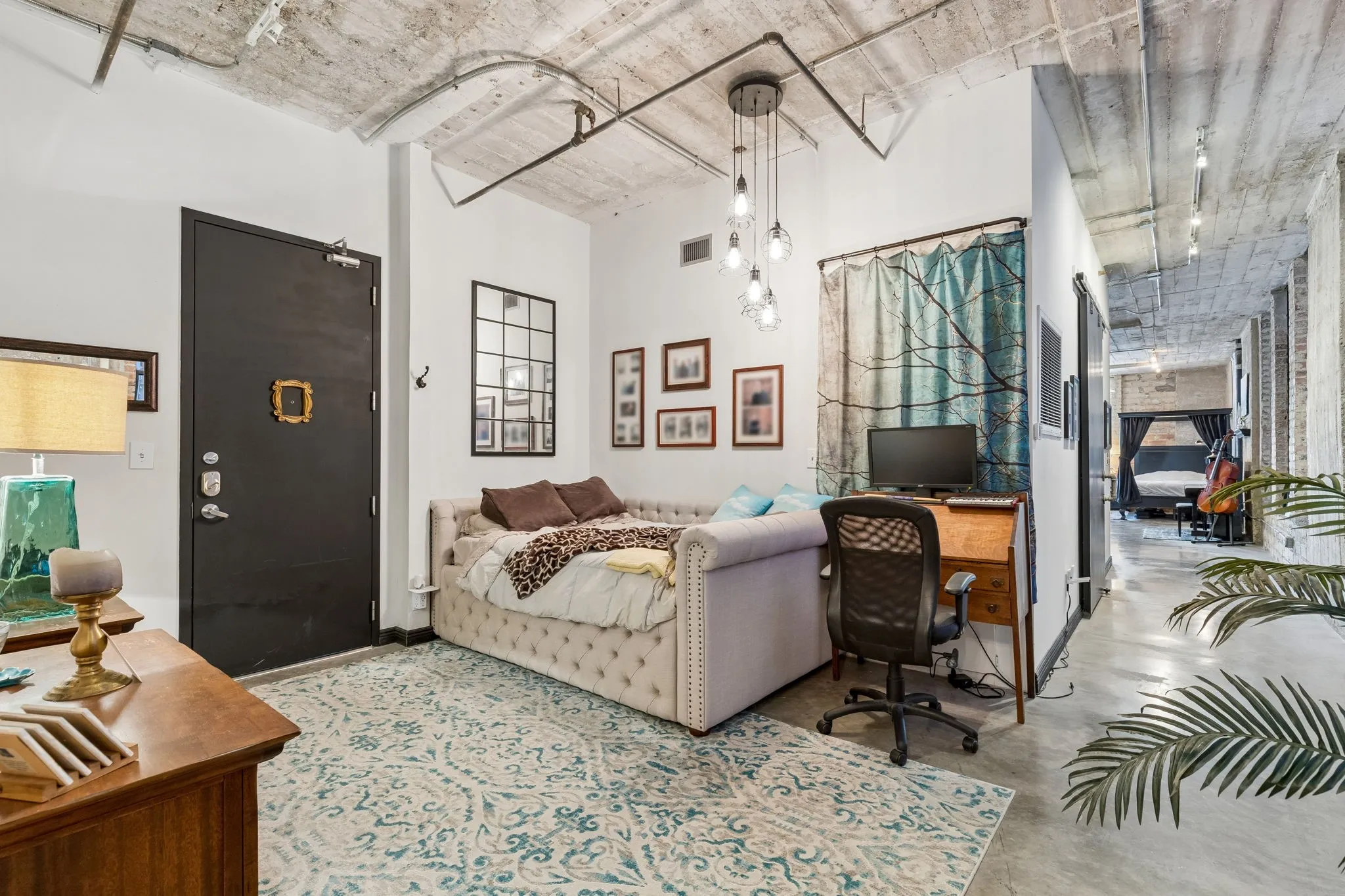 Condominium For Sale in Dallas County , 1122 Jackson Street 820, Dallas, Texas 75202, 1 Bedroom, 1 Bathroom, 1 Garage spaces, 1,024 Sqft, built in 1925, mls#21271634, Real Estate Agent in Dallas, Homes For Sale in Dallas county, Homes For Sale in Dallas, Realtor in Dallas Texas, Real Estate Brokerage Independent Realty Texas, Luminita Cordes Realtor