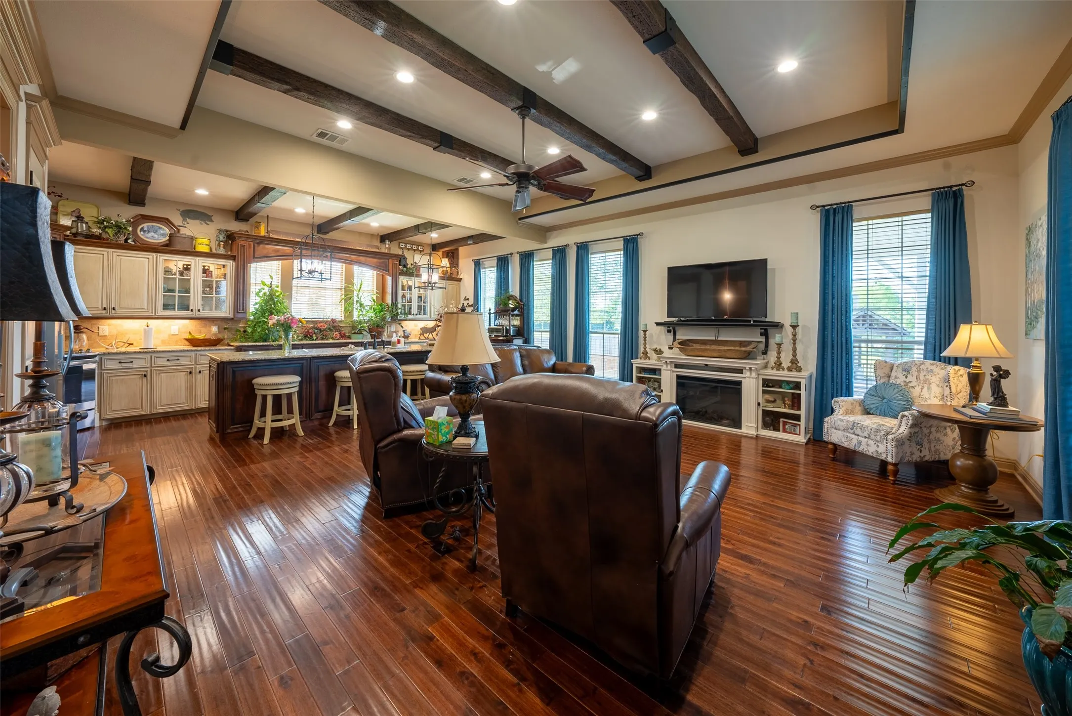 Farm For Sale in Van Zandt County , 1423 Fm 1653, Ben Wheeler, Texas 75754, 2 Bedrooms, 2 Bathrooms, Garage spaces, 1,440 Sqft, built in 2019, Price $2,349,500, mls#21274029, Real Estate Agent in Ben Wheeler, Homes For Sale in Van Zandt county, Homes For Sale in Ben Wheeler, Realtor in Ben Wheeler Texas, Real Estate Brokerage Independent Realty Texas, Luminita Cordes Realtor