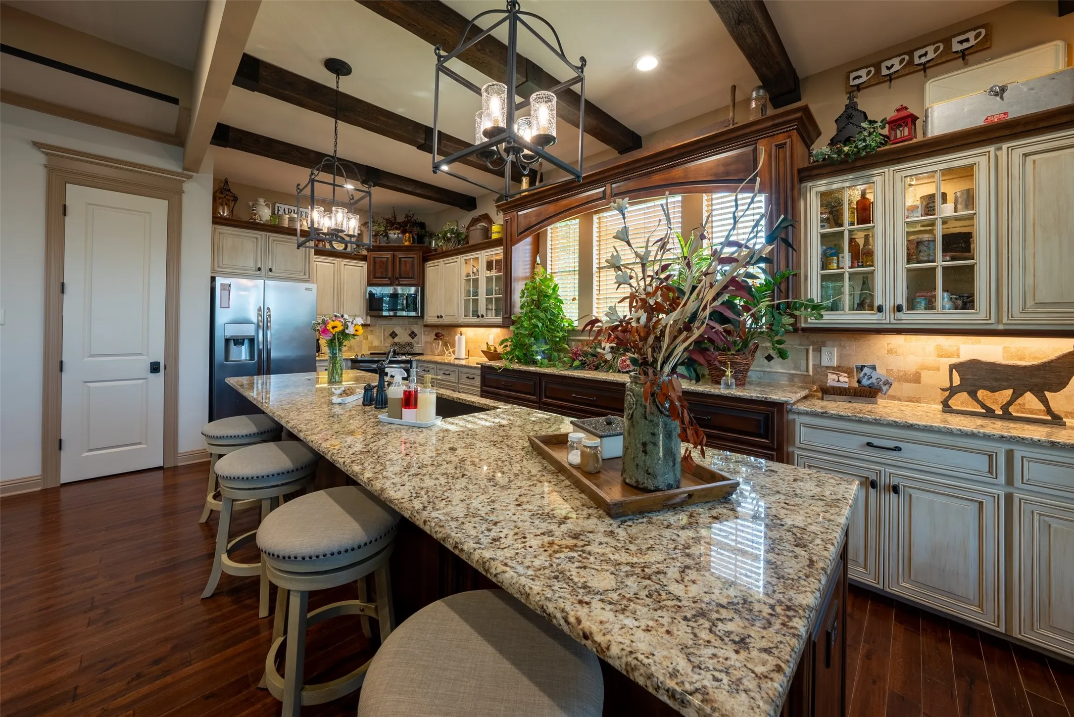 Farm For Sale in Van Zandt County , 1423 Fm 1653, Ben Wheeler, Texas 75754, 2 Bedrooms, 2 Bathrooms, Garage spaces, 1,440 Sqft, built in 2019, Price $2,349,500, mls#21274029, Real Estate Agent in Ben Wheeler, Homes For Sale in Van Zandt county, Homes For Sale in Ben Wheeler, Realtor in Ben Wheeler Texas, Real Estate Brokerage Independent Realty Texas, Luminita Cordes Realtor