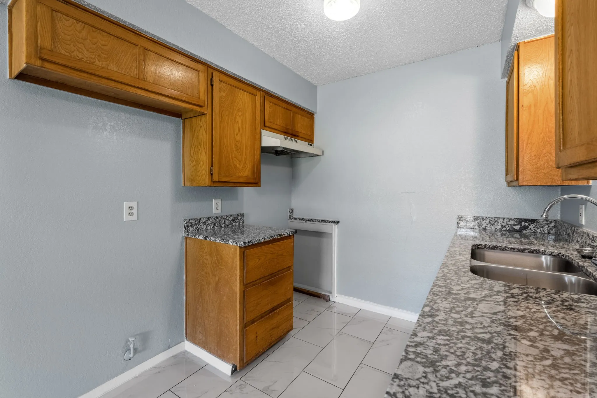 Duplex For Sale in Tarrant County , 7316 Davis Boulevard, North Richland Hills, Texas 76182, 4 Bedroom, 4 Bathroom, Garage spaces, 0 Sqft, built in 1985, mls#21274095, Real Estate Agent in North Richland Hills, Homes For Sale in Tarrant county, Homes For Sale in North Richland Hills, Realtor in North Richland Hills Texas, Real Estate Brokerage Independent Realty Texas, Luminita Cordes Realtor