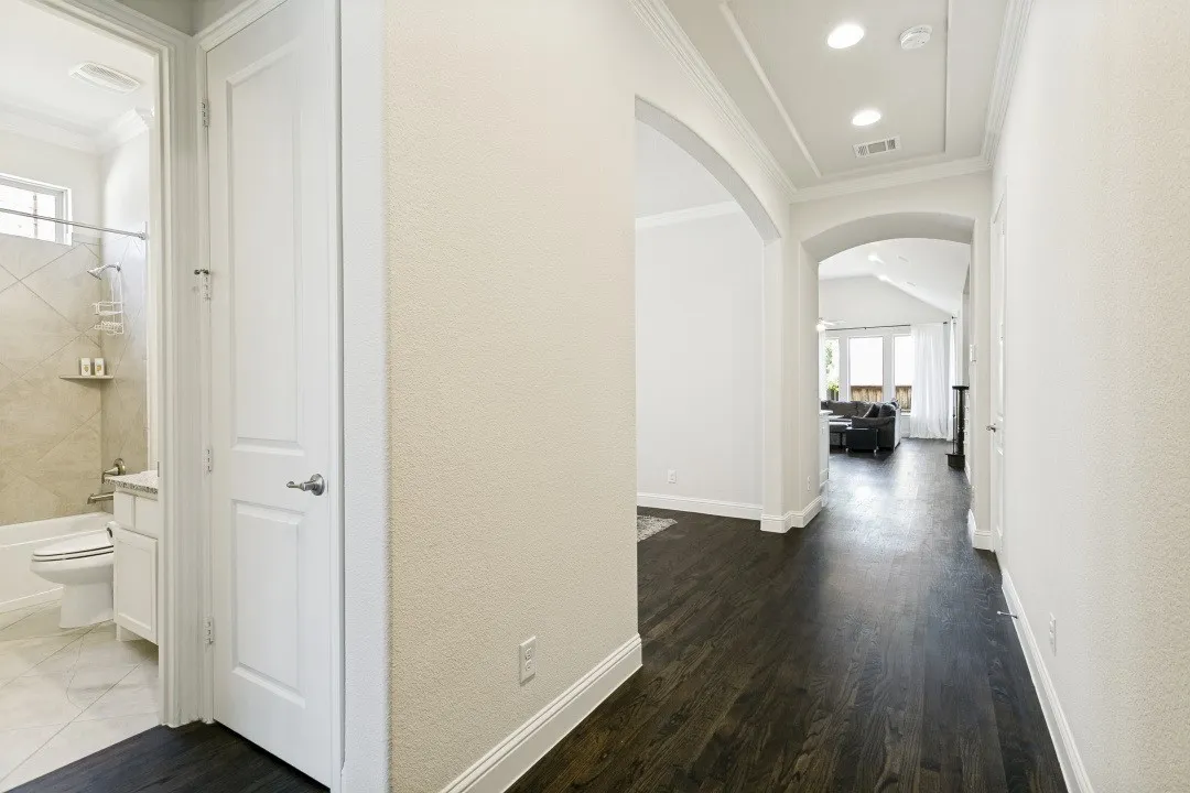 Single Family Residence For Sale in Dallas County , 7906 Gulfstream Lane, Irving, Texas 75063, 4 Bedroom, 5 Bathroom, 2 Garage spaces, 3,447 Sqft, built in 2016, mls#21274101, Real Estate Agent in Irving, Homes For Sale in Dallas county, Homes For Sale in Irving, Realtor in Irving Texas, Real Estate Brokerage Independent Realty Texas, Luminita Cordes Realtor