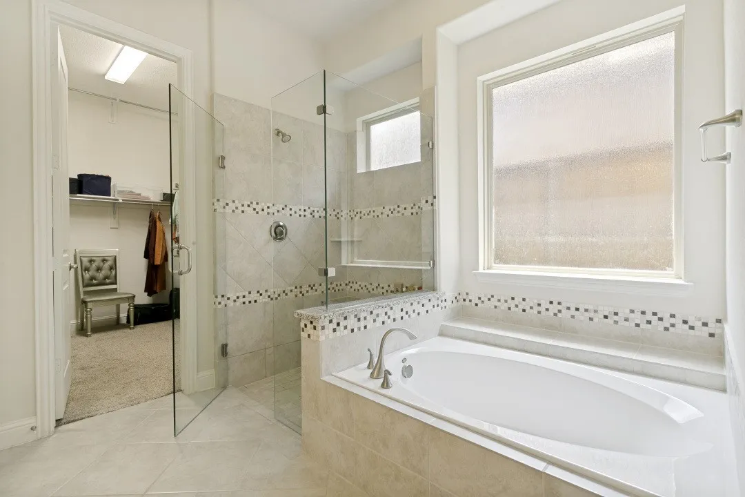 Single Family Residence For Sale in Dallas County , 7906 Gulfstream Lane, Irving, Texas 75063, 4 Bedroom, 5 Bathroom, 2 Garage spaces, 3,447 Sqft, built in 2016, mls#21274101, Real Estate Agent in Irving, Homes For Sale in Dallas county, Homes For Sale in Irving, Realtor in Irving Texas, Real Estate Brokerage Independent Realty Texas, Luminita Cordes Realtor