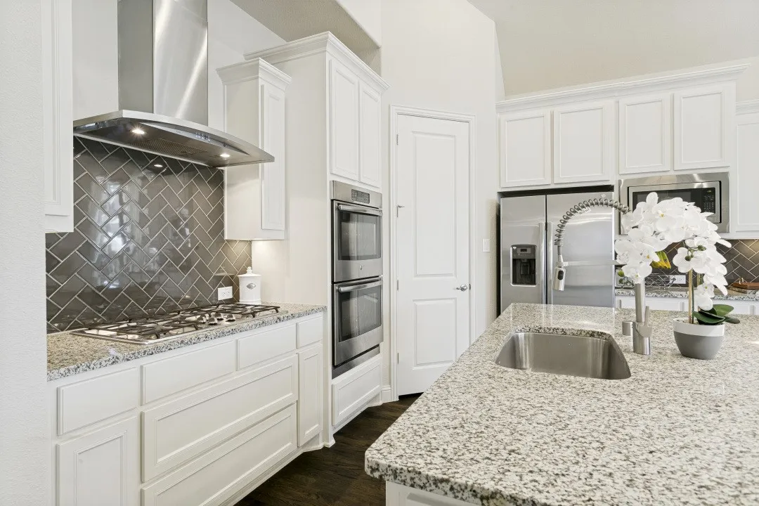 Single Family Residence For Sale in Dallas County , 7906 Gulfstream Lane, Irving, Texas 75063, 4 Bedroom, 5 Bathroom, 2 Garage spaces, 3,447 Sqft, built in 2016, mls#21274101, Real Estate Agent in Irving, Homes For Sale in Dallas county, Homes For Sale in Irving, Realtor in Irving Texas, Real Estate Brokerage Independent Realty Texas, Luminita Cordes Realtor