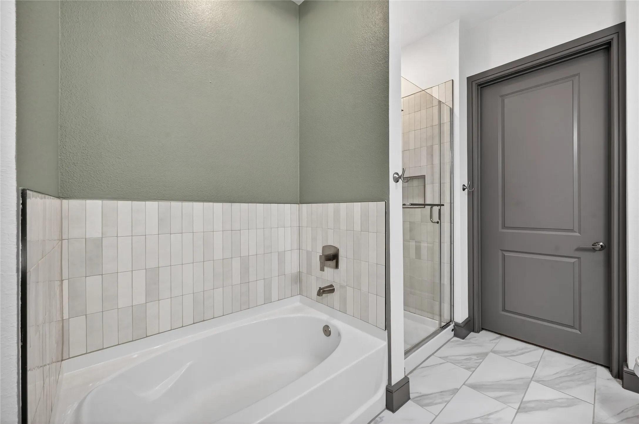 Condominium For Sale in Denton County , 2700 Old Denton Road 2259, Carrollton, Texas 75007, 2 Bedroom, 2 Bathroom, 2 Garage spaces, 1,320 Sqft, built in 2021, mls#21268849, Real Estate Agent in Carrollton, Homes For Sale in Denton county, Homes For Sale in Carrollton, Realtor in Carrollton Texas, Real Estate Brokerage Independent Realty Texas, Luminita Cordes Realtor