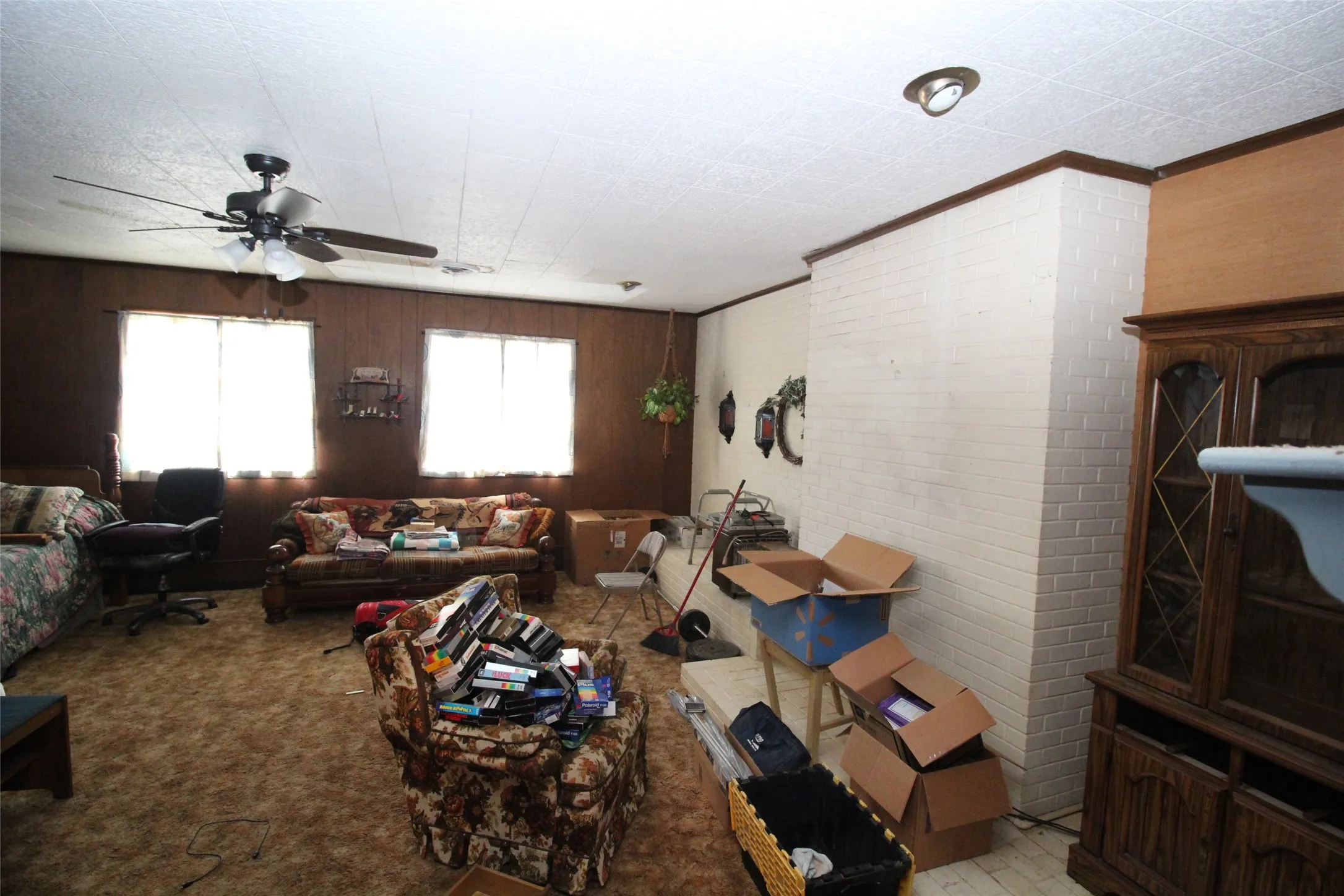 Single Family Residence For Sale in Knox County , 1001 SE 4th Street, Knox City, Texas 79529, 3 Bedroom, 2 Bathroom, Garage spaces, 2,377 Sqft, built in 1960, mls#21274131, Real Estate Agent in Knox City, Homes For Sale in Knox county, Homes For Sale in Knox City, Realtor in Knox City Texas, Real Estate Brokerage Independent Realty Texas, Luminita Cordes Realtor