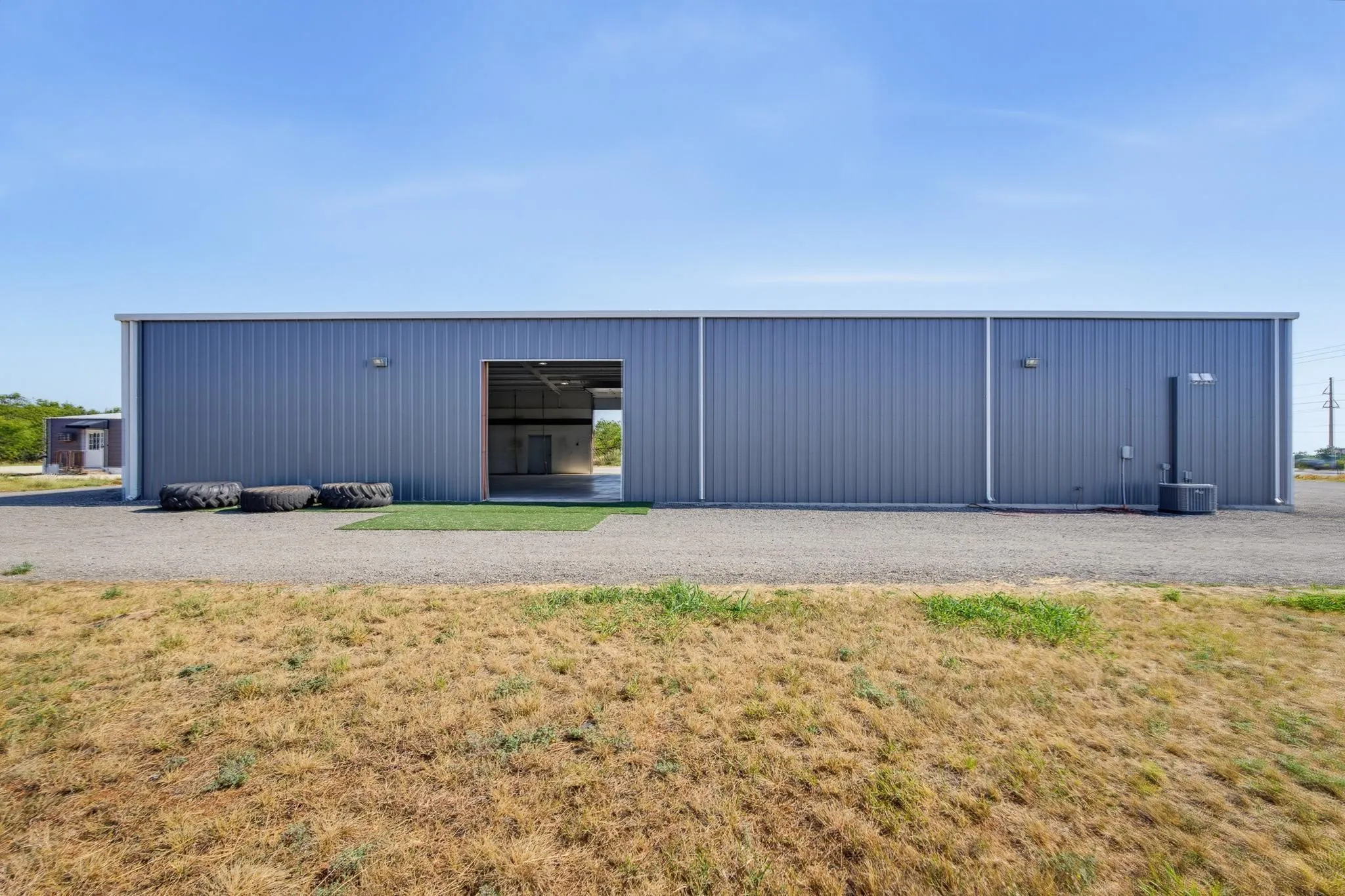 Industrial For Rent in Taylor County , 408 Highway 83-84 Highway, Abilene, Texas 79602, 0, 0, Garage spaces, 6,100 Sqft, built in 2019, Price $8,000, mls#21273402, Real Estate Agent in Abilene, Homes For Rent in Taylor county, Homes For Rent in Abilene, Realtor in Abilene Texas, Real Estate Brokerage Independent Realty Texas, Luminita Cordes Realtor