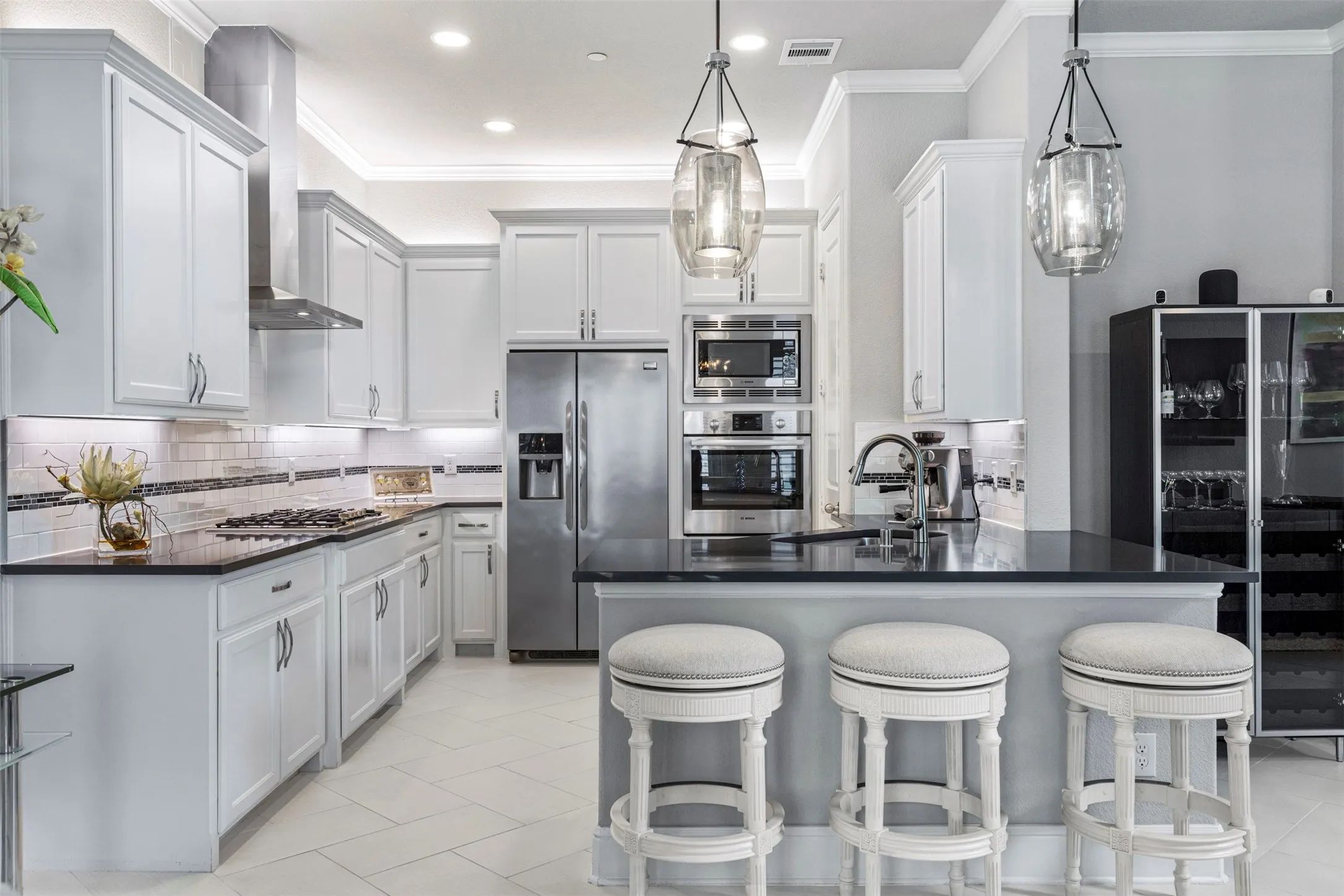 Townhouse For Sale in Collin County , 7609 Renaissance Boulevard, Mc Kinney, Texas 75070, 3 Bedroom, 3 Bathroom, 2 Garage spaces, 2,400 Sqft, built in 2017, mls#21264891, Real Estate Agent in Mc Kinney, Homes For Sale in Collin county, Homes For Sale in Mc Kinney, Realtor in Mc Kinney Texas, Real Estate Brokerage Independent Realty Texas, Luminita Cordes Realtor