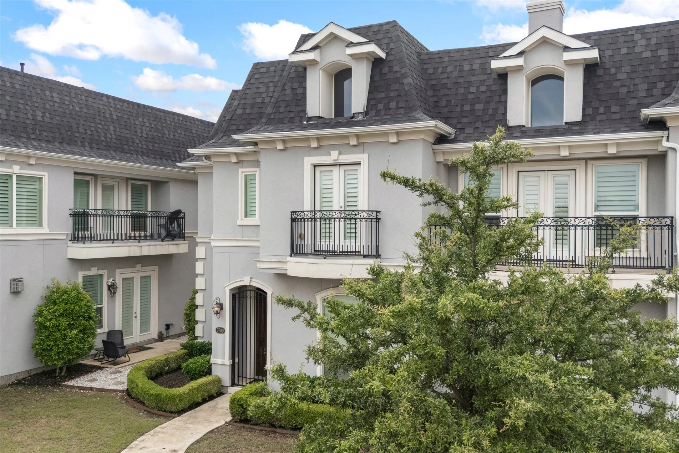 Townhouse For Sale in Collin County , 7609 Renaissance Boulevard, Mc Kinney, Texas 75070, 3 Bedroom, 3 Bathroom, 2 Garage spaces, 2,400 Sqft, built in 2017, mls#21264891, Real Estate Agent in Mc Kinney, Homes For Sale in Collin county, Homes For Sale in Mc Kinney, Realtor in Mc Kinney Texas, Real Estate Brokerage Independent Realty Texas, Luminita Cordes Realtor