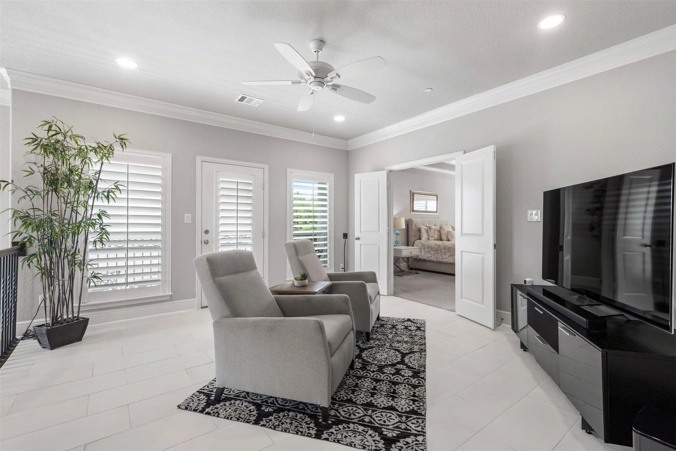 Townhouse For Sale in Collin County , 7609 Renaissance Boulevard, Mc Kinney, Texas 75070, 3 Bedroom, 3 Bathroom, 2 Garage spaces, 2,400 Sqft, built in 2017, mls#21264891, Real Estate Agent in Mc Kinney, Homes For Sale in Collin county, Homes For Sale in Mc Kinney, Realtor in Mc Kinney Texas, Real Estate Brokerage Independent Realty Texas, Luminita Cordes Realtor