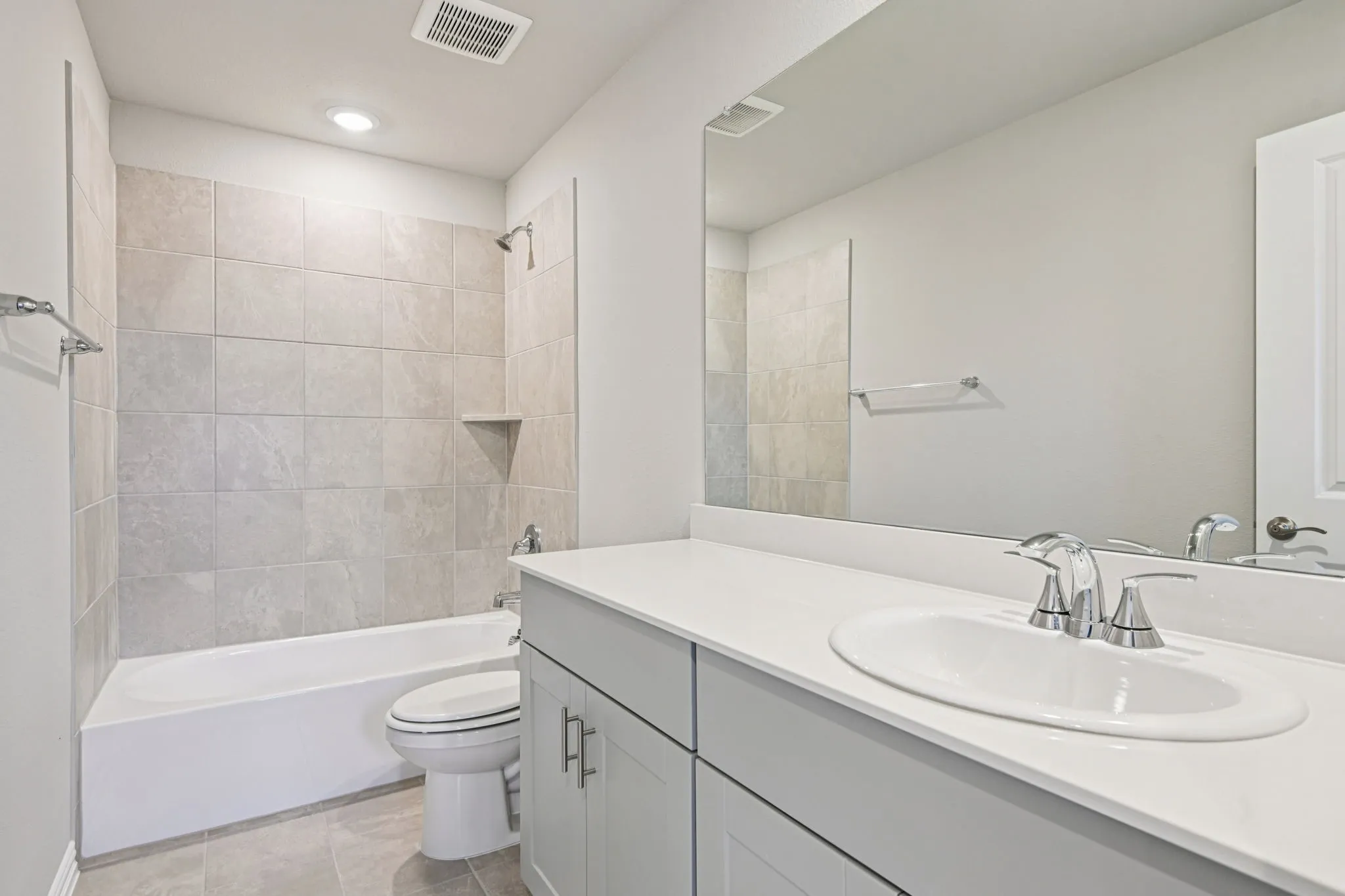 Photo is not of the actual home, but is an inspirational photo of builder’s model home and may depict options, furnishings, and/or decorator features that are not included.