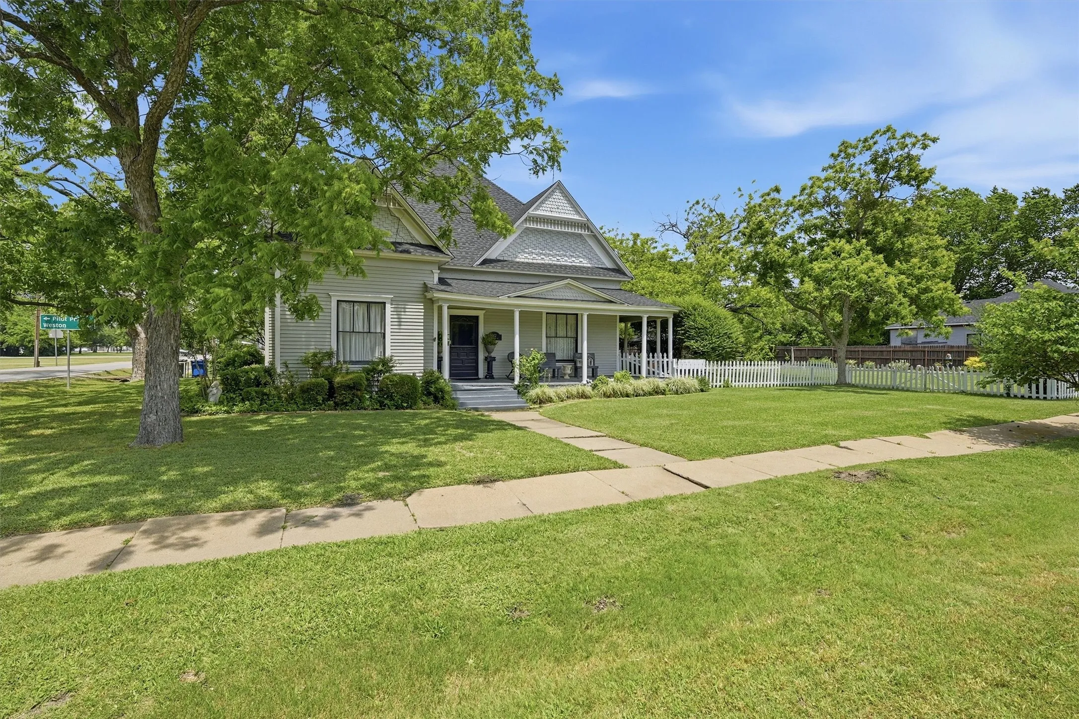 Office For Sale in Collin County , 202 E Main Street, Celina, Texas 75009, 0, 0, Garage spaces, 0 Sqft, built in 1915, Price $2,200,000, mls#21269266, Real Estate Agent in Celina, Homes For Sale in Collin county, Homes For Sale in Celina, Realtor in Celina Texas, Real Estate Brokerage Independent Realty Texas, Luminita Cordes Realtor