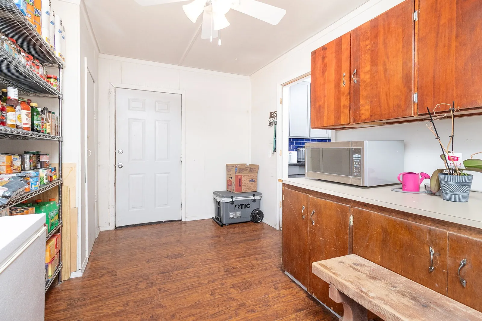 Single Family Residence For Sale in Mc Culloch County , 706 S Noyes Avenue, Melvin, Texas 76858, 3 Bedroom, 1 Bathroom, Garage spaces, 1,500 Sqft, built in 1950, mls#21273731, Real Estate Agent in Melvin, Homes For Sale in Mc Culloch county, Homes For Sale in Melvin, Realtor in Melvin Texas, Real Estate Brokerage Independent Realty Texas, Luminita Cordes Realtor