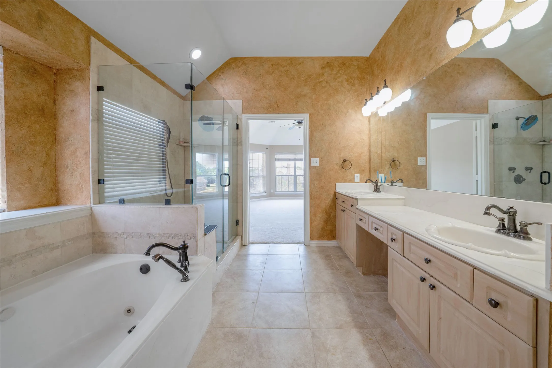 Single Family Residence For Sale in Dallas County , 202 Brittany Drive, Coppell, Texas 75019, 5 Bedroom, 4 Bathroom, 2 Garage spaces, 4,136 Sqft, built in 1996, mls#21273653, Real Estate Agent in Coppell, Homes For Sale in Dallas county, Homes For Sale in Coppell, Realtor in Coppell Texas, Real Estate Brokerage Independent Realty Texas, Luminita Cordes Realtor