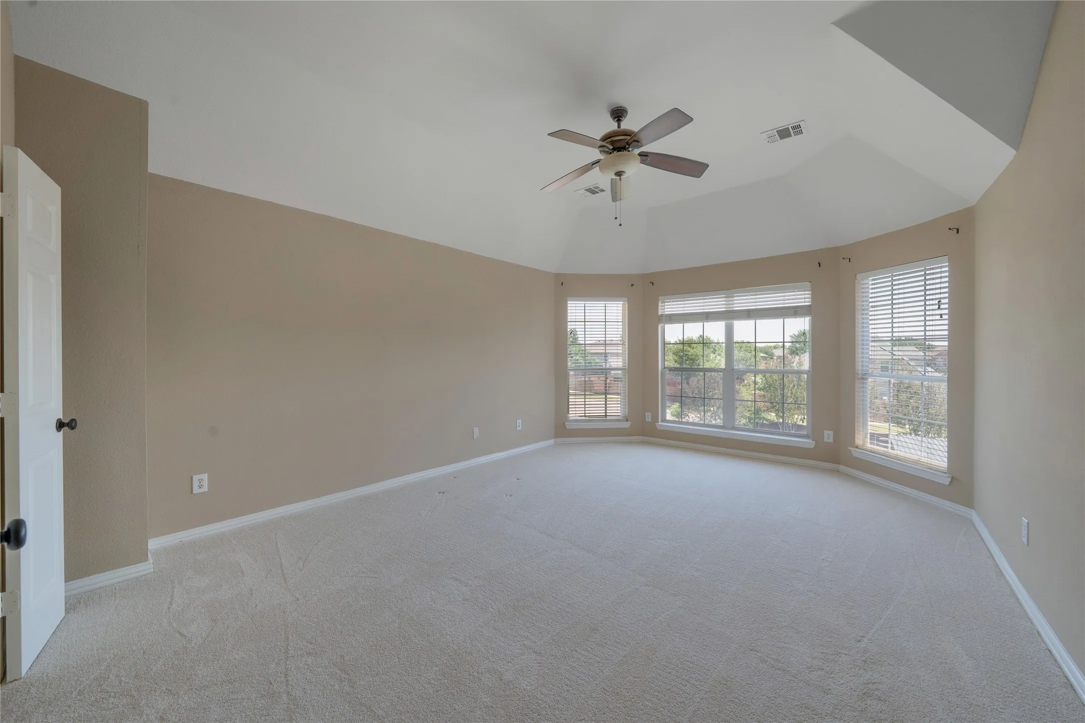 Single Family Residence For Sale in Dallas County , 202 Brittany Drive, Coppell, Texas 75019, 5 Bedroom, 4 Bathroom, 2 Garage spaces, 4,136 Sqft, built in 1996, mls#21273653, Real Estate Agent in Coppell, Homes For Sale in Dallas county, Homes For Sale in Coppell, Realtor in Coppell Texas, Real Estate Brokerage Independent Realty Texas, Luminita Cordes Realtor
