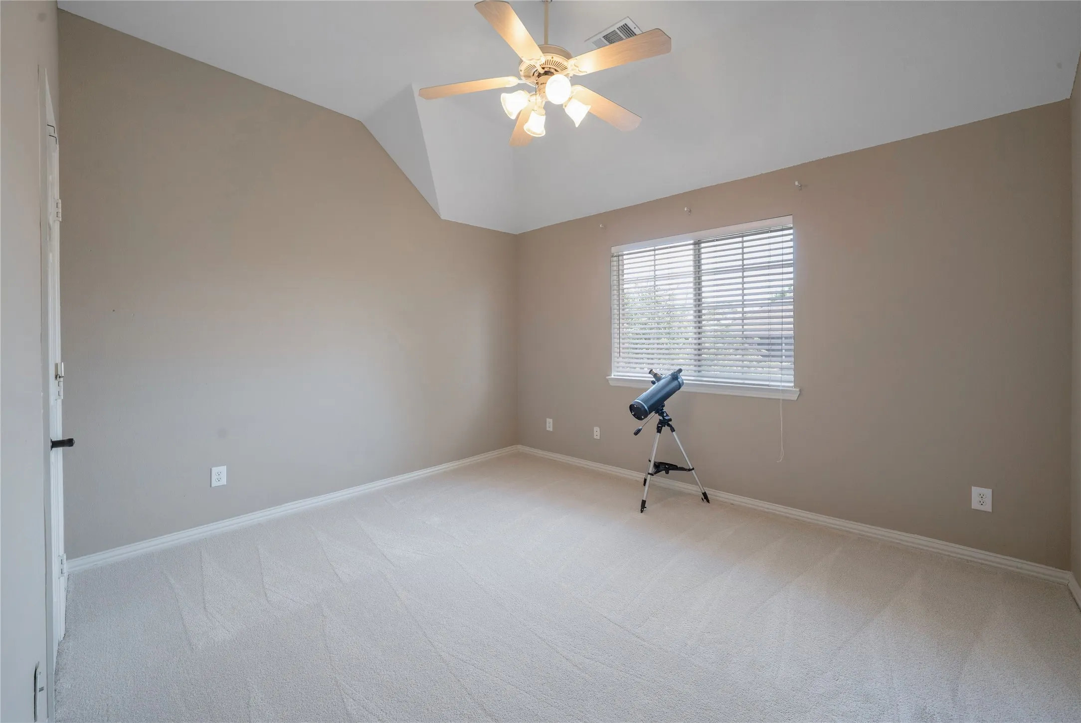 Single Family Residence For Sale in Dallas County , 202 Brittany Drive, Coppell, Texas 75019, 5 Bedroom, 4 Bathroom, 2 Garage spaces, 4,136 Sqft, built in 1996, mls#21273653, Real Estate Agent in Coppell, Homes For Sale in Dallas county, Homes For Sale in Coppell, Realtor in Coppell Texas, Real Estate Brokerage Independent Realty Texas, Luminita Cordes Realtor
