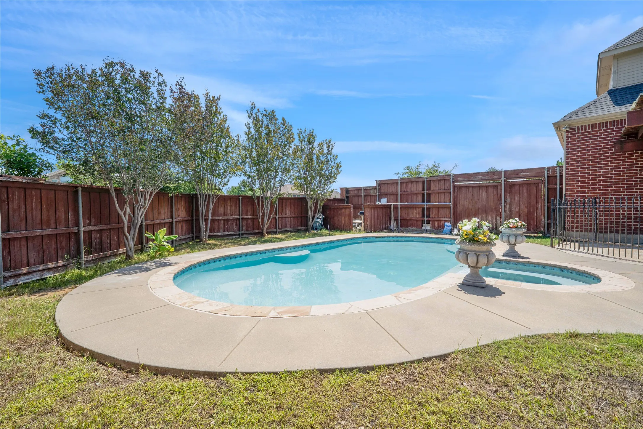Single Family Residence For Sale in Dallas County , 202 Brittany Drive, Coppell, Texas 75019, 5 Bedroom, 4 Bathroom, 2 Garage spaces, 4,136 Sqft, built in 1996, mls#21273653, Real Estate Agent in Coppell, Homes For Sale in Dallas county, Homes For Sale in Coppell, Realtor in Coppell Texas, Real Estate Brokerage Independent Realty Texas, Luminita Cordes Realtor