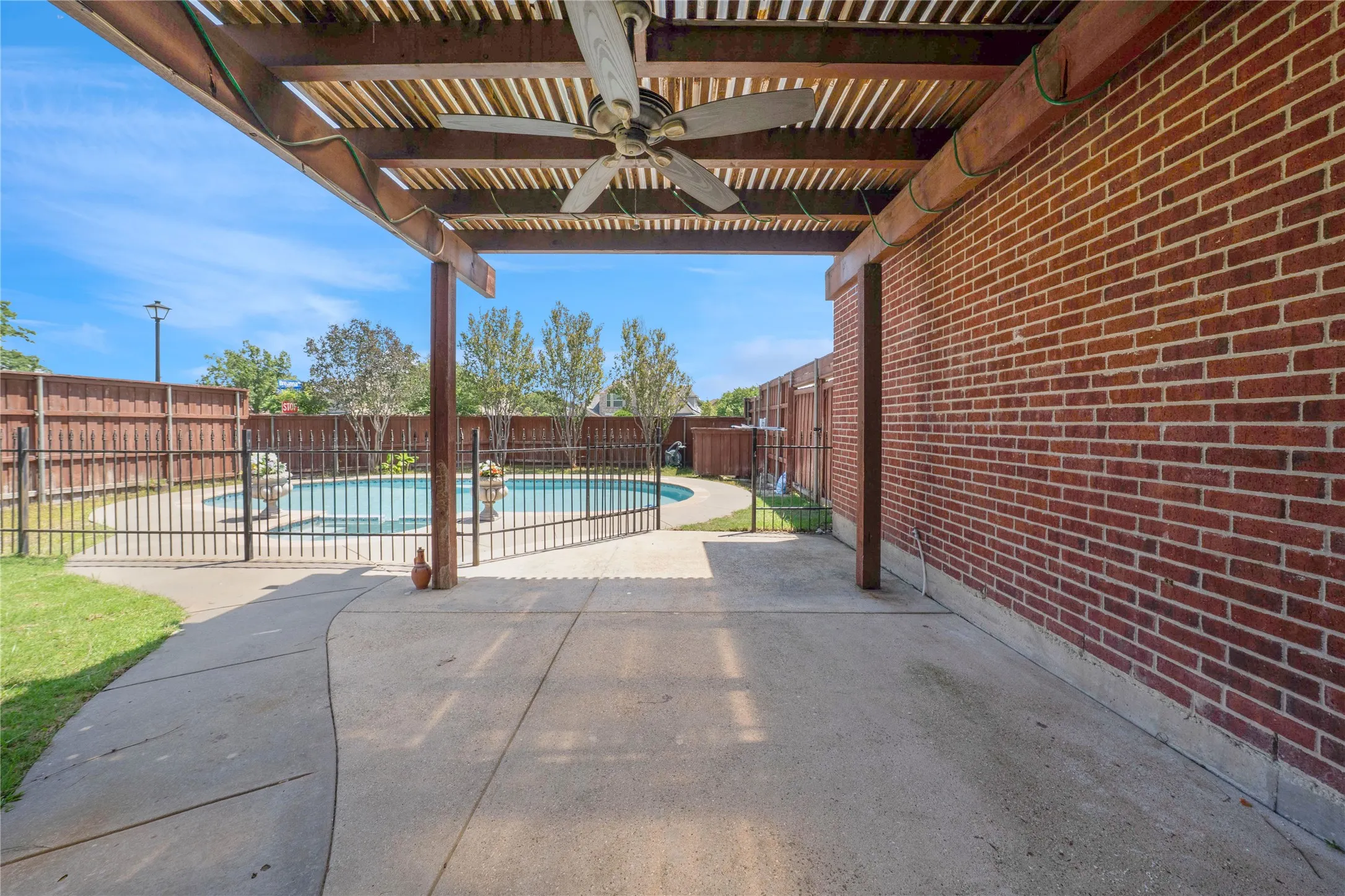 Single Family Residence For Sale in Dallas County , 202 Brittany Drive, Coppell, Texas 75019, 5 Bedroom, 4 Bathroom, 2 Garage spaces, 4,136 Sqft, built in 1996, mls#21273653, Real Estate Agent in Coppell, Homes For Sale in Dallas county, Homes For Sale in Coppell, Realtor in Coppell Texas, Real Estate Brokerage Independent Realty Texas, Luminita Cordes Realtor