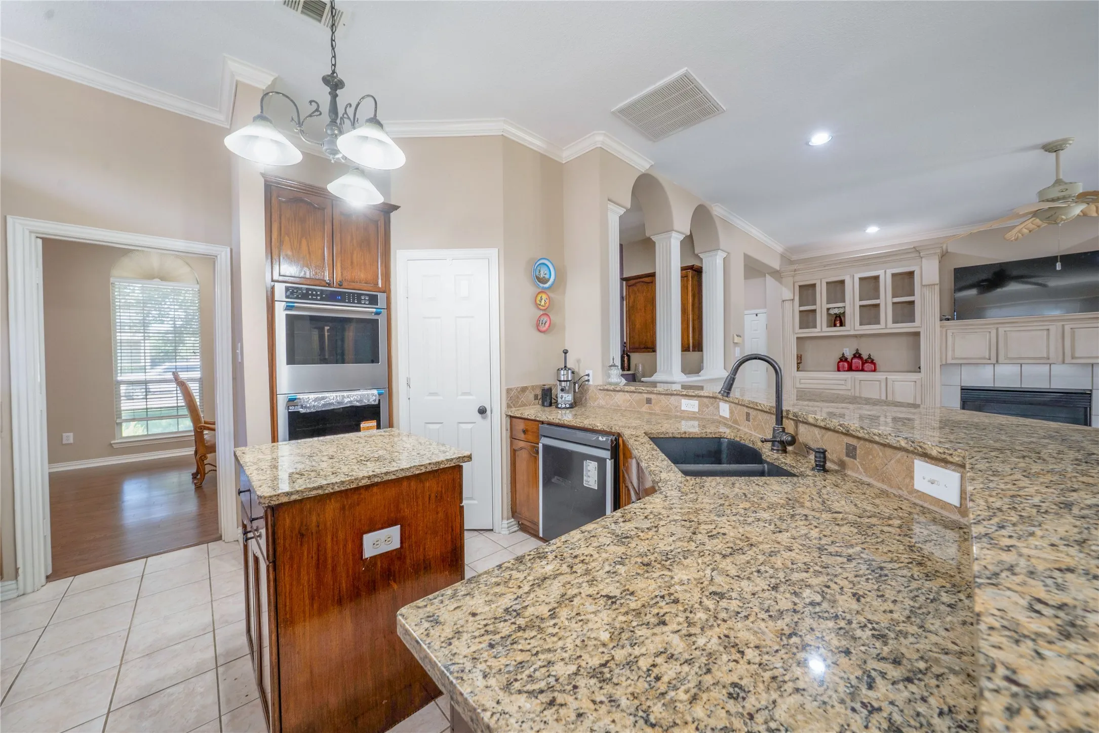 Single Family Residence For Sale in Dallas County , 202 Brittany Drive, Coppell, Texas 75019, 5 Bedroom, 4 Bathroom, 2 Garage spaces, 4,136 Sqft, built in 1996, mls#21273653, Real Estate Agent in Coppell, Homes For Sale in Dallas county, Homes For Sale in Coppell, Realtor in Coppell Texas, Real Estate Brokerage Independent Realty Texas, Luminita Cordes Realtor