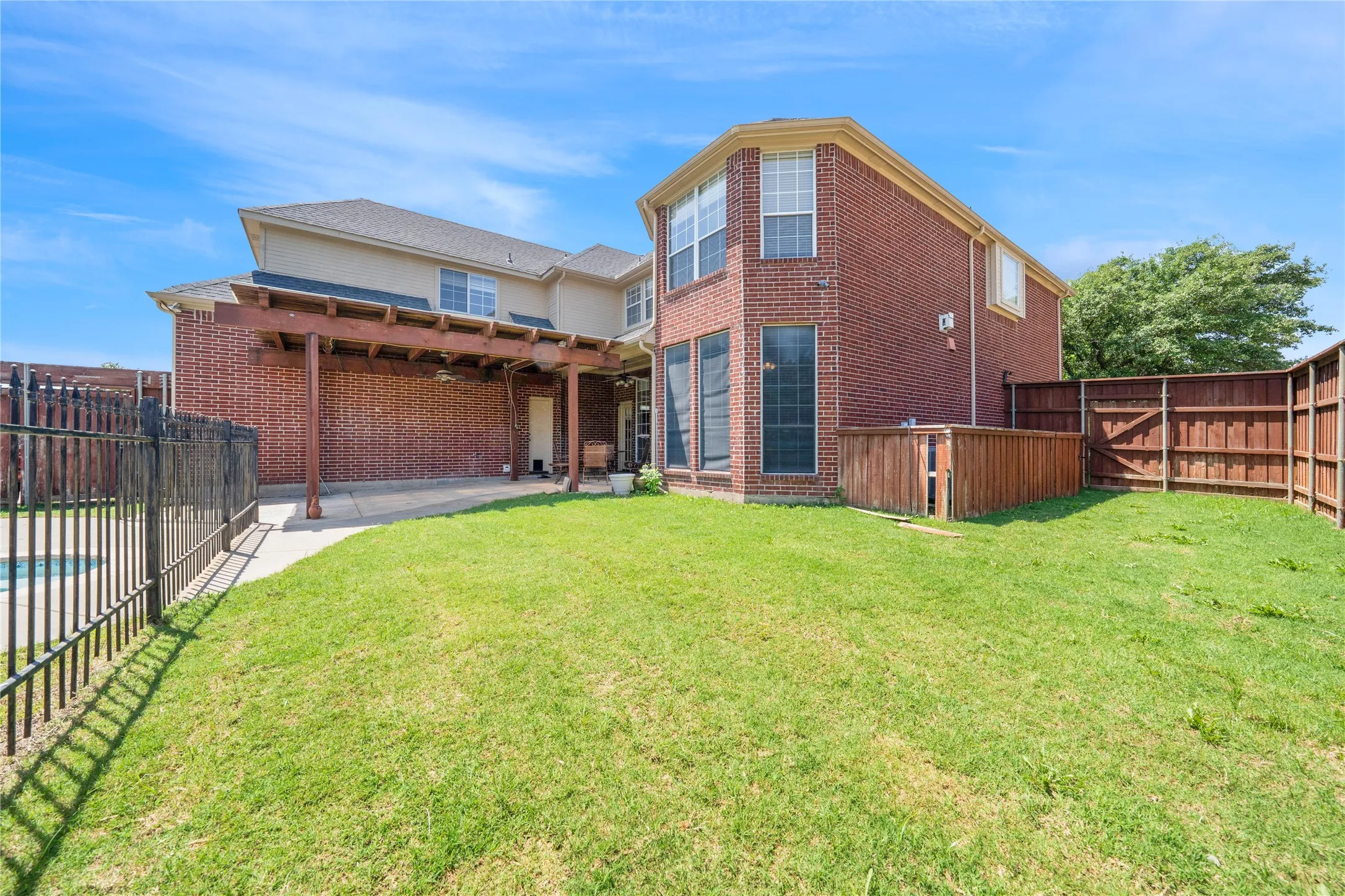 Single Family Residence For Sale in Dallas County , 202 Brittany Drive, Coppell, Texas 75019, 5 Bedroom, 4 Bathroom, 2 Garage spaces, 4,136 Sqft, built in 1996, mls#21273653, Real Estate Agent in Coppell, Homes For Sale in Dallas county, Homes For Sale in Coppell, Realtor in Coppell Texas, Real Estate Brokerage Independent Realty Texas, Luminita Cordes Realtor