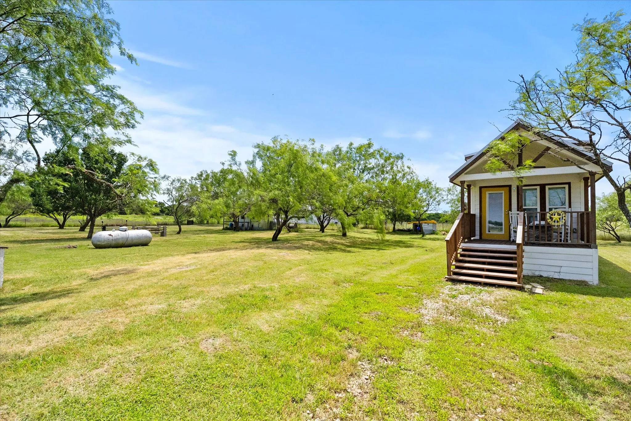 Single Family Residence For Sale in Hunt County , 5476 County Road 2646, Royse City, Texas 75189, 3 Bedroom, 2 Bathroom, 2 Garage spaces, 2,354 Sqft, built in 1999, mls#21271516, Real Estate Agent in Royse City, Homes For Sale in Hunt county, Homes For Sale in Royse City, Realtor in Royse City Texas, Real Estate Brokerage Independent Realty Texas, Luminita Cordes Realtor