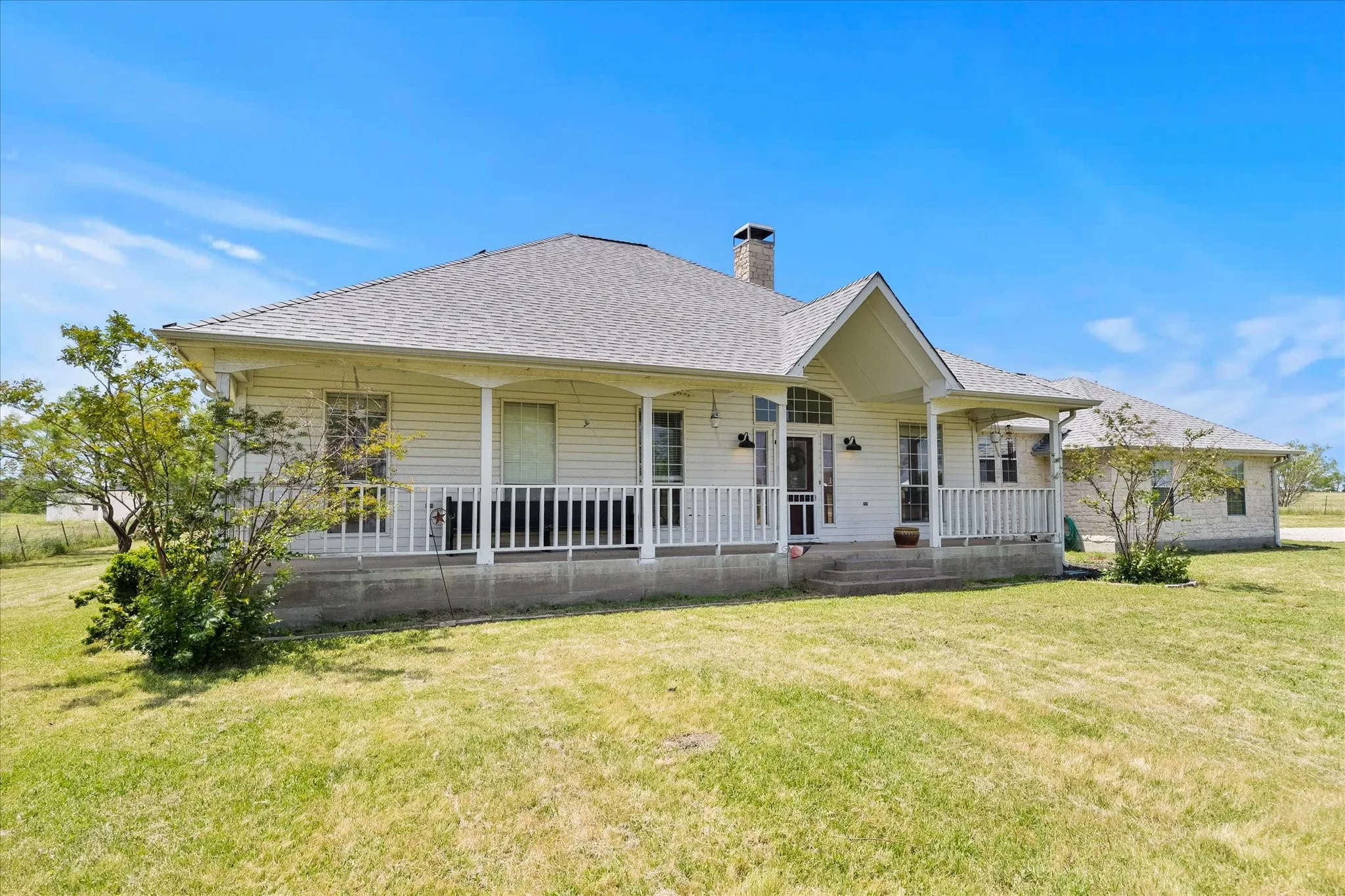 Single Family Residence For Sale in Hunt County , 5476 County Road 2646, Royse City, Texas 75189, 3 Bedroom, 2 Bathroom, 2 Garage spaces, 2,354 Sqft, built in 1999, mls#21271516, Real Estate Agent in Royse City, Homes For Sale in Hunt county, Homes For Sale in Royse City, Realtor in Royse City Texas, Real Estate Brokerage Independent Realty Texas, Luminita Cordes Realtor