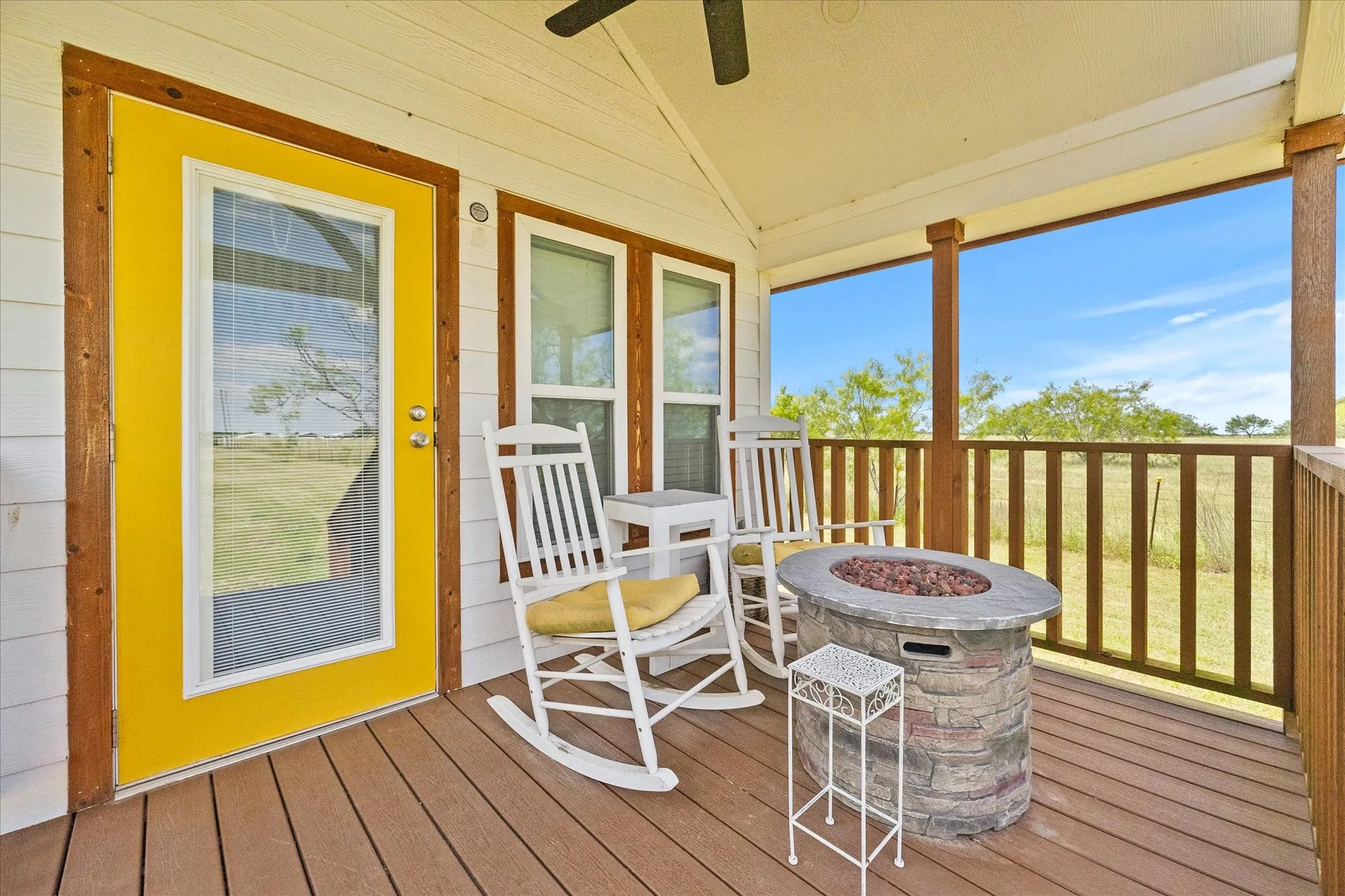Single Family Residence For Sale in Hunt County , 5476 County Road 2646, Royse City, Texas 75189, 3 Bedroom, 2 Bathroom, 2 Garage spaces, 2,354 Sqft, built in 1999, mls#21271516, Real Estate Agent in Royse City, Homes For Sale in Hunt county, Homes For Sale in Royse City, Realtor in Royse City Texas, Real Estate Brokerage Independent Realty Texas, Luminita Cordes Realtor