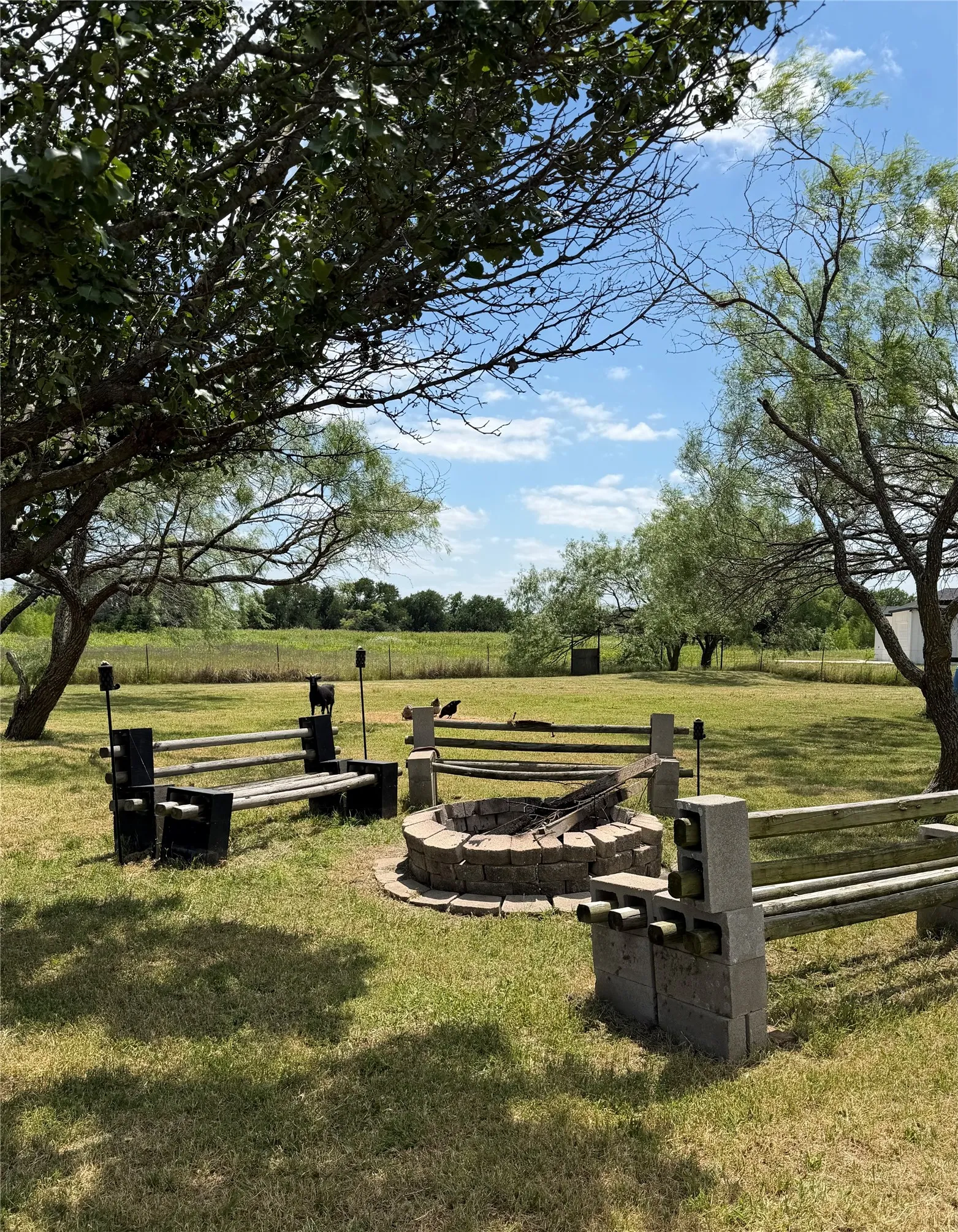 Single Family Residence For Sale in Hunt County , 5476 County Road 2646, Royse City, Texas 75189, 3 Bedroom, 2 Bathroom, 2 Garage spaces, 2,354 Sqft, built in 1999, mls#21271516, Real Estate Agent in Royse City, Homes For Sale in Hunt county, Homes For Sale in Royse City, Realtor in Royse City Texas, Real Estate Brokerage Independent Realty Texas, Luminita Cordes Realtor