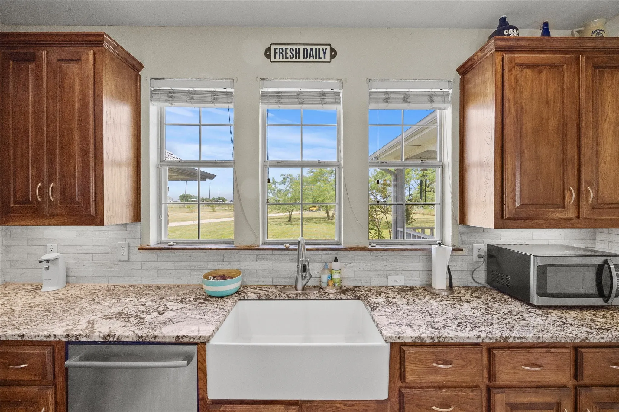 Single Family Residence For Sale in Hunt County , 5476 County Road 2646, Royse City, Texas 75189, 3 Bedroom, 2 Bathroom, 2 Garage spaces, 2,354 Sqft, built in 1999, mls#21271516, Real Estate Agent in Royse City, Homes For Sale in Hunt county, Homes For Sale in Royse City, Realtor in Royse City Texas, Real Estate Brokerage Independent Realty Texas, Luminita Cordes Realtor