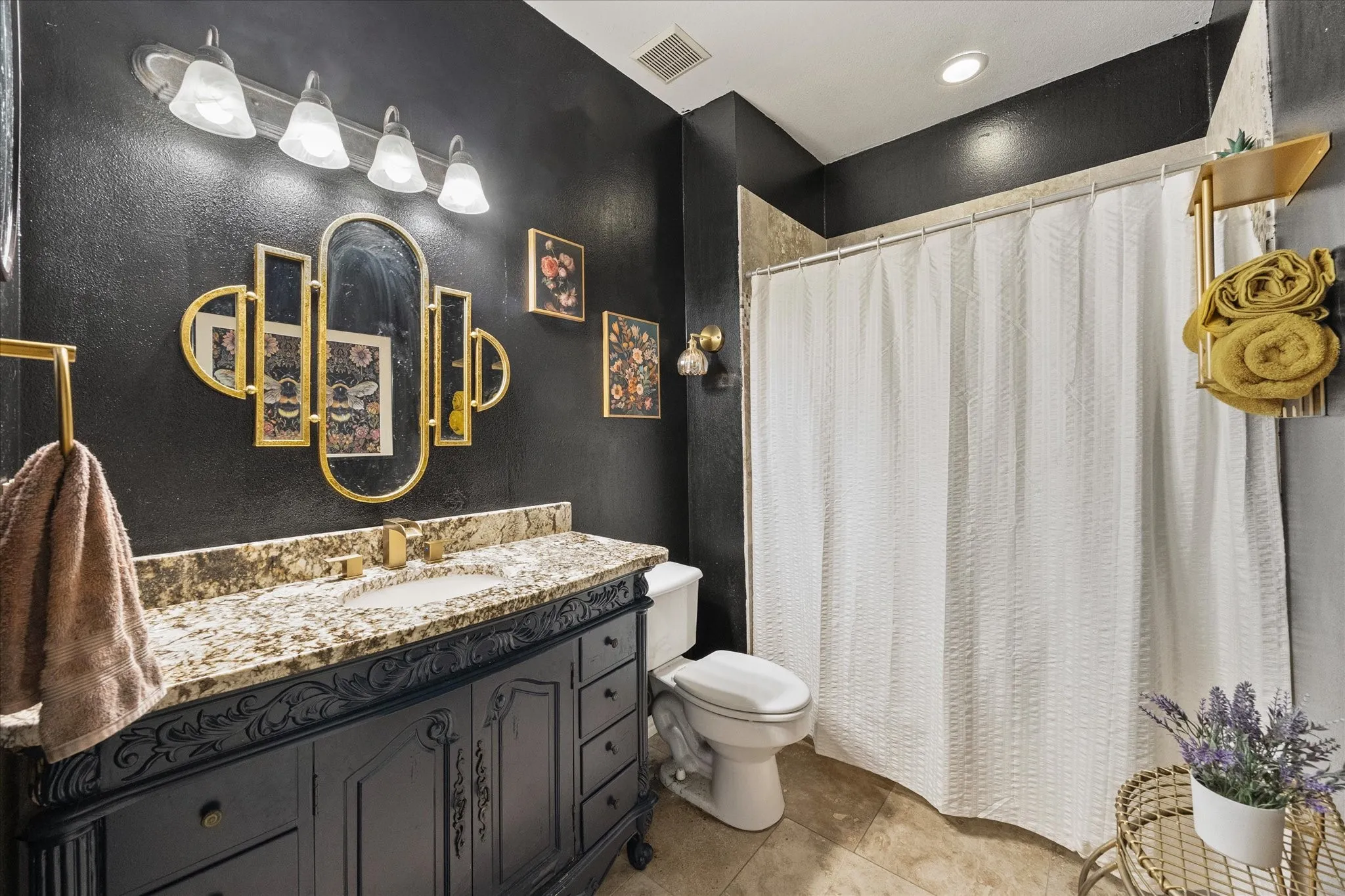 Single Family Residence For Sale in Hunt County , 5476 County Road 2646, Royse City, Texas 75189, 3 Bedroom, 2 Bathroom, 2 Garage spaces, 2,354 Sqft, built in 1999, mls#21271516, Real Estate Agent in Royse City, Homes For Sale in Hunt county, Homes For Sale in Royse City, Realtor in Royse City Texas, Real Estate Brokerage Independent Realty Texas, Luminita Cordes Realtor