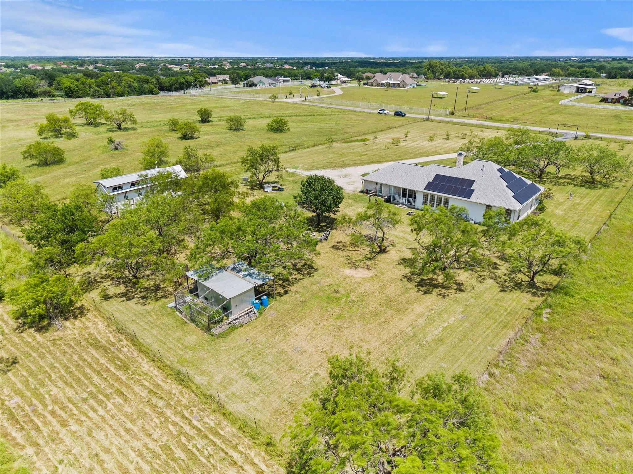 Single Family Residence For Sale in Hunt County , 5476 County Road 2646, Royse City, Texas 75189, 3 Bedroom, 2 Bathroom, 2 Garage spaces, 2,354 Sqft, built in 1999, mls#21271516, Real Estate Agent in Royse City, Homes For Sale in Hunt county, Homes For Sale in Royse City, Realtor in Royse City Texas, Real Estate Brokerage Independent Realty Texas, Luminita Cordes Realtor