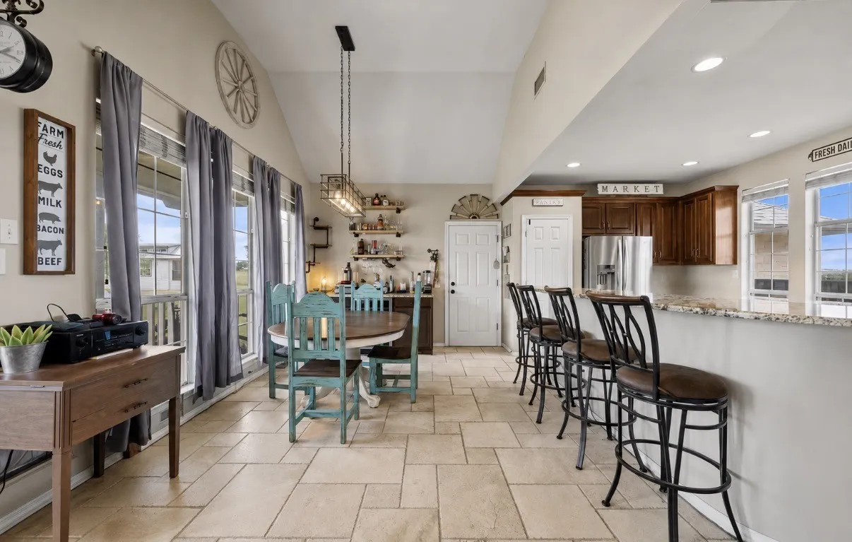 Single Family Residence For Sale in Hunt County , 5476 County Road 2646, Royse City, Texas 75189, 3 Bedroom, 2 Bathroom, 2 Garage spaces, 2,354 Sqft, built in 1999, mls#21271516, Real Estate Agent in Royse City, Homes For Sale in Hunt county, Homes For Sale in Royse City, Realtor in Royse City Texas, Real Estate Brokerage Independent Realty Texas, Luminita Cordes Realtor