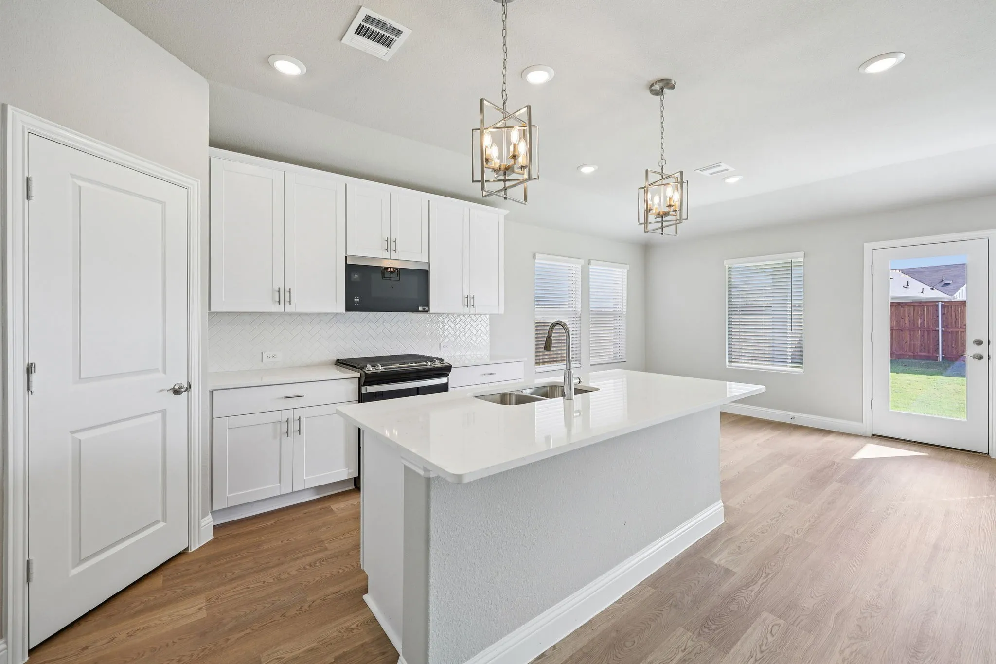 Photo is not of the actual home, but is an inspirational photo of builder’s model home and may depict options, furnishings, and/or decorator features that are not included.