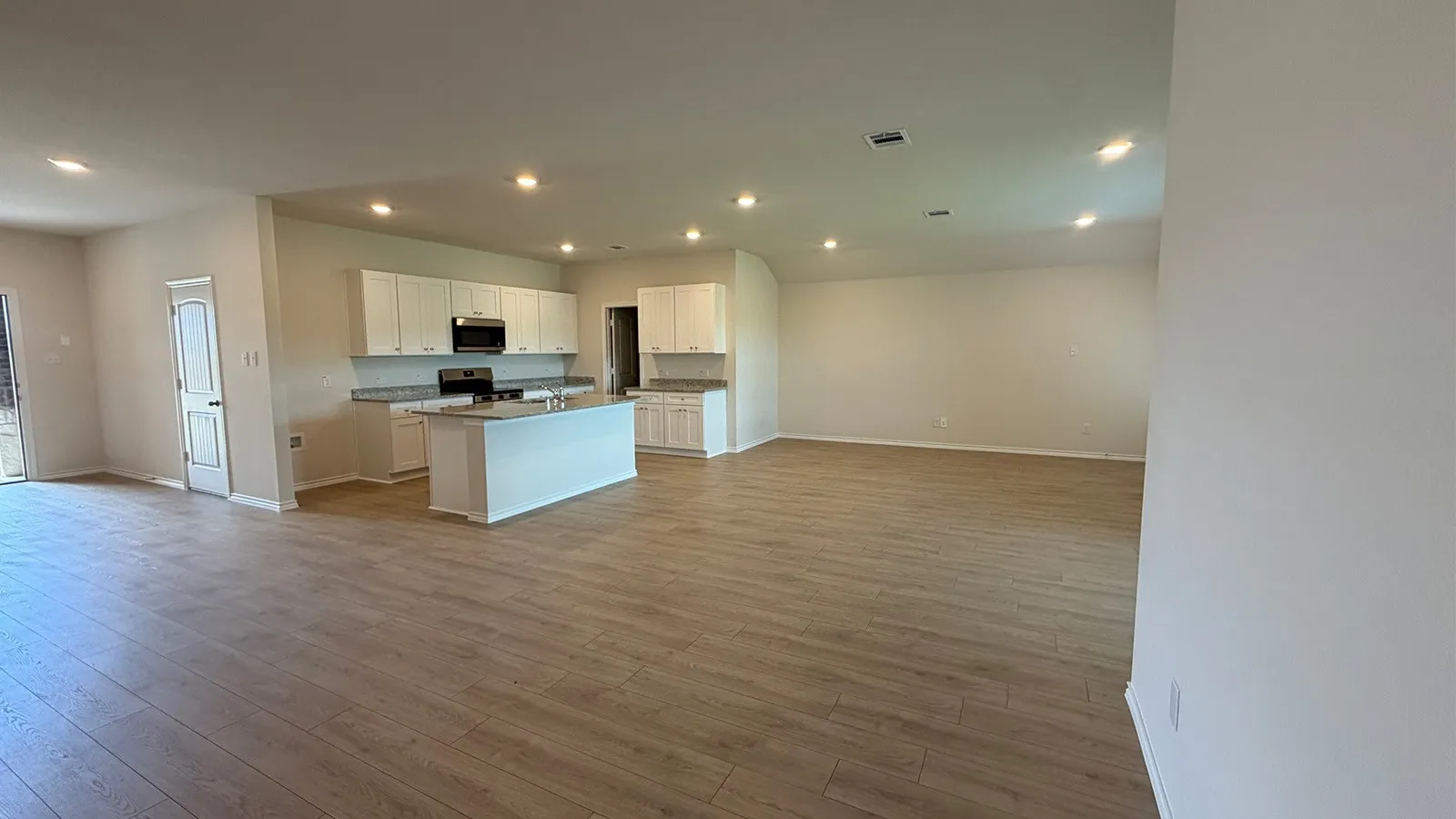 Single Family Residence For Sale in Kaufman County , 2003 Reveille Way, Terrell, Texas 75160, 4 Bedroom, 2 Bathroom, 2 Garage spaces, 2,367 Sqft, built in 2026, mls#21274233, Real Estate Agent in Terrell, Homes For Sale in Kaufman county, Homes For Sale in Terrell, Realtor in Terrell Texas, Real Estate Brokerage Independent Realty Texas, Luminita Cordes Realtor